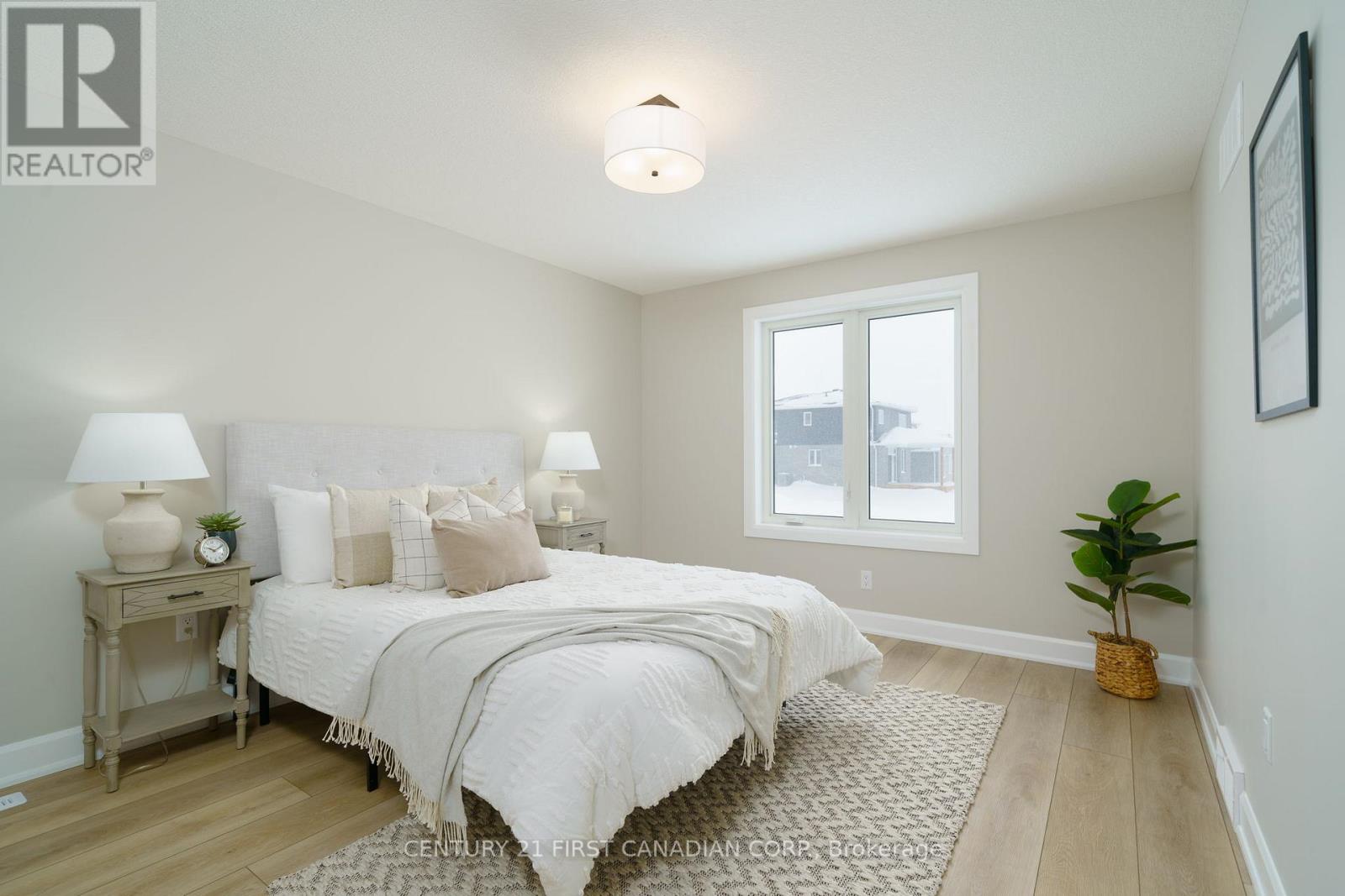 21 Hamilton Street, North Middlesex, Ontario  N0M 1A0 - Photo 22 - X12429625