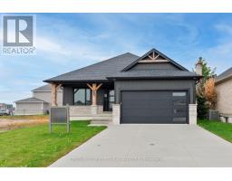 21 HAMILTON STREET, North Middlesex, Ontario