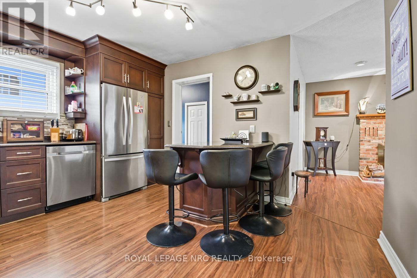6164 Crimson Drive, Niagara Falls, Ontario  L2G 7S4 - Photo 10 - X12413939