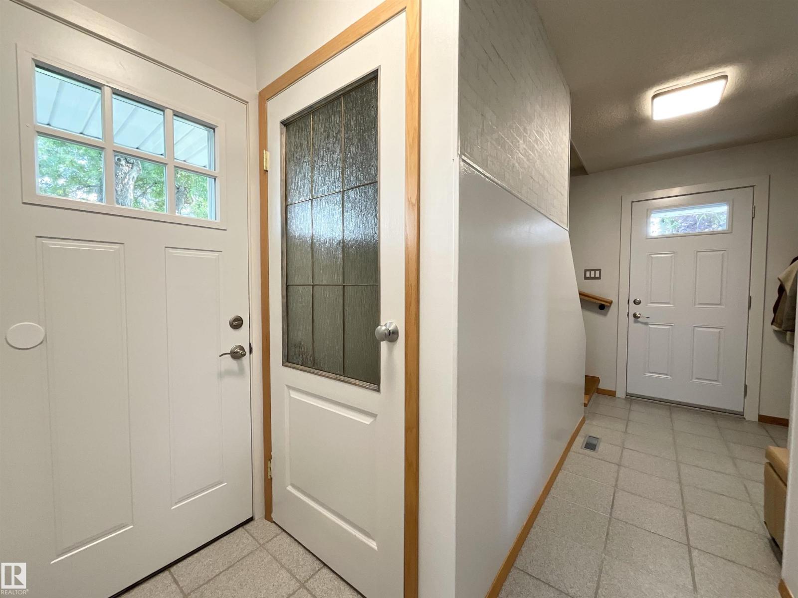 9 Mcleod Pl Nw, Edmonton, Alberta  T5A 3A8 - Photo 16 - E4455025