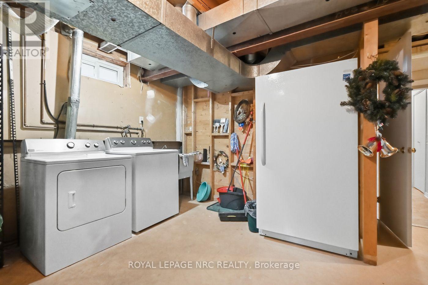 6164 Crimson Drive, Niagara Falls, Ontario  L2G 7S4 - Photo 38 - X12413939