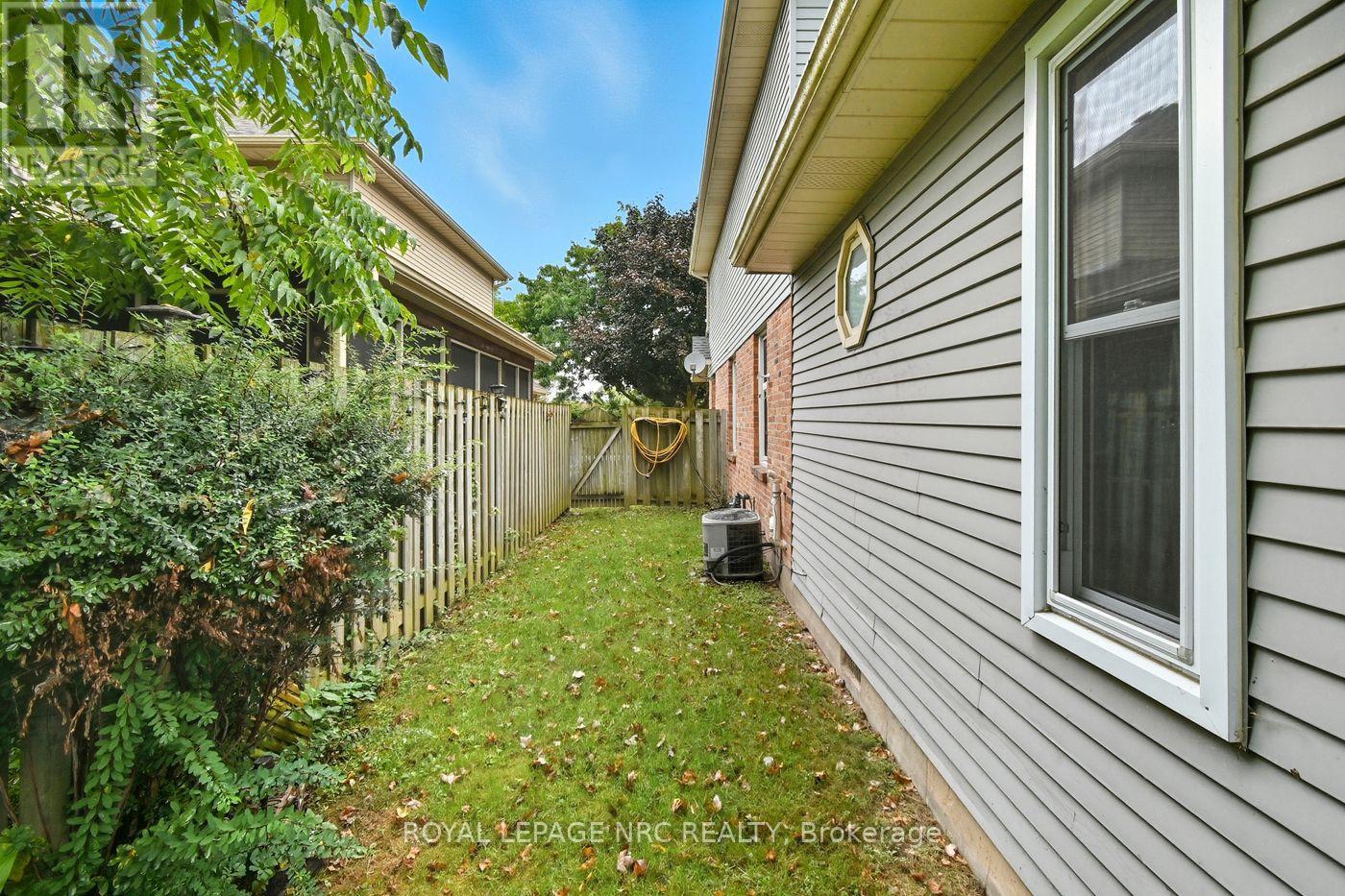 6164 Crimson Drive, Niagara Falls, Ontario  L2G 7S4 - Photo 41 - X12413939