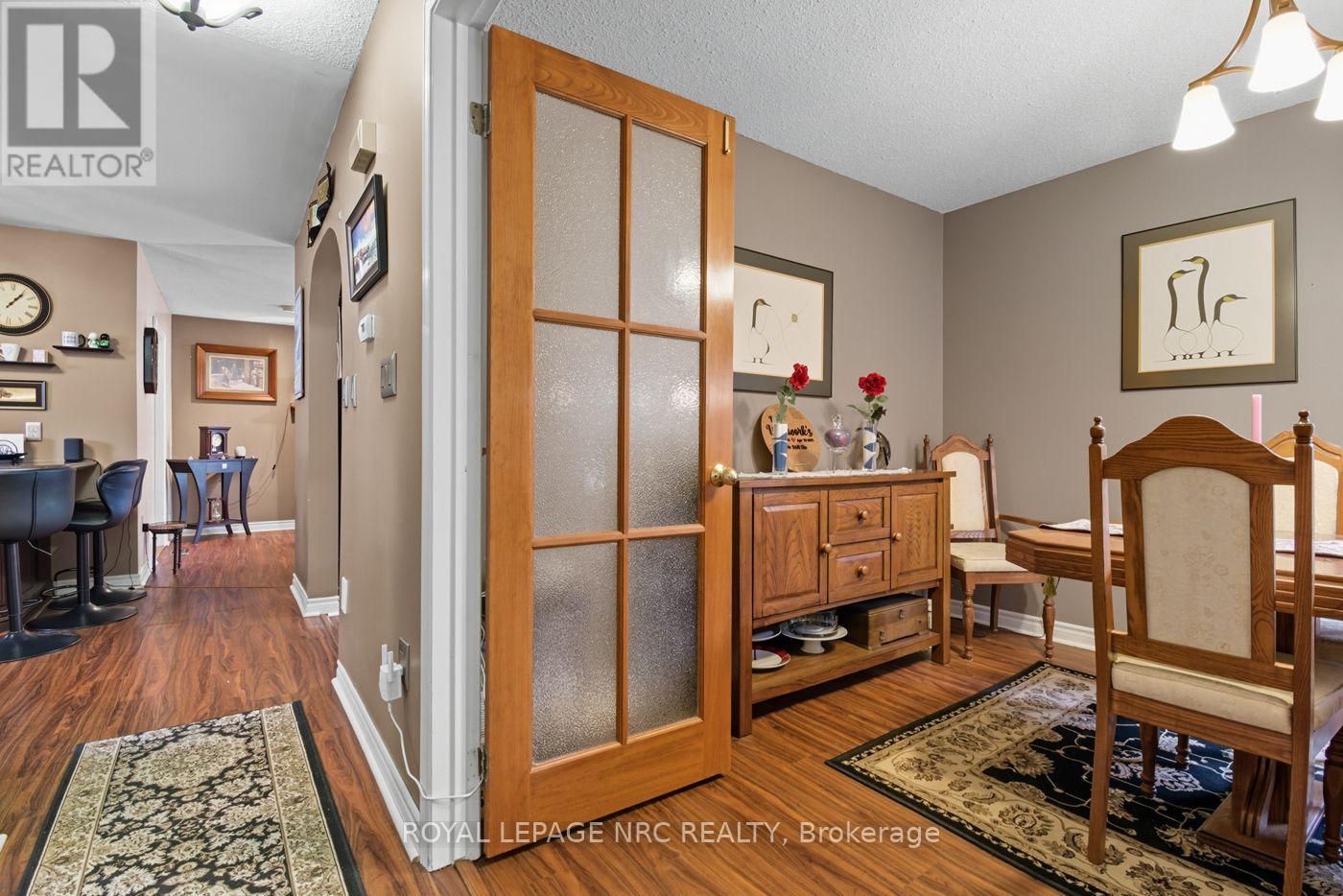 6164 Crimson Drive, Niagara Falls, Ontario  L2G 7S4 - Photo 8 - X12413939