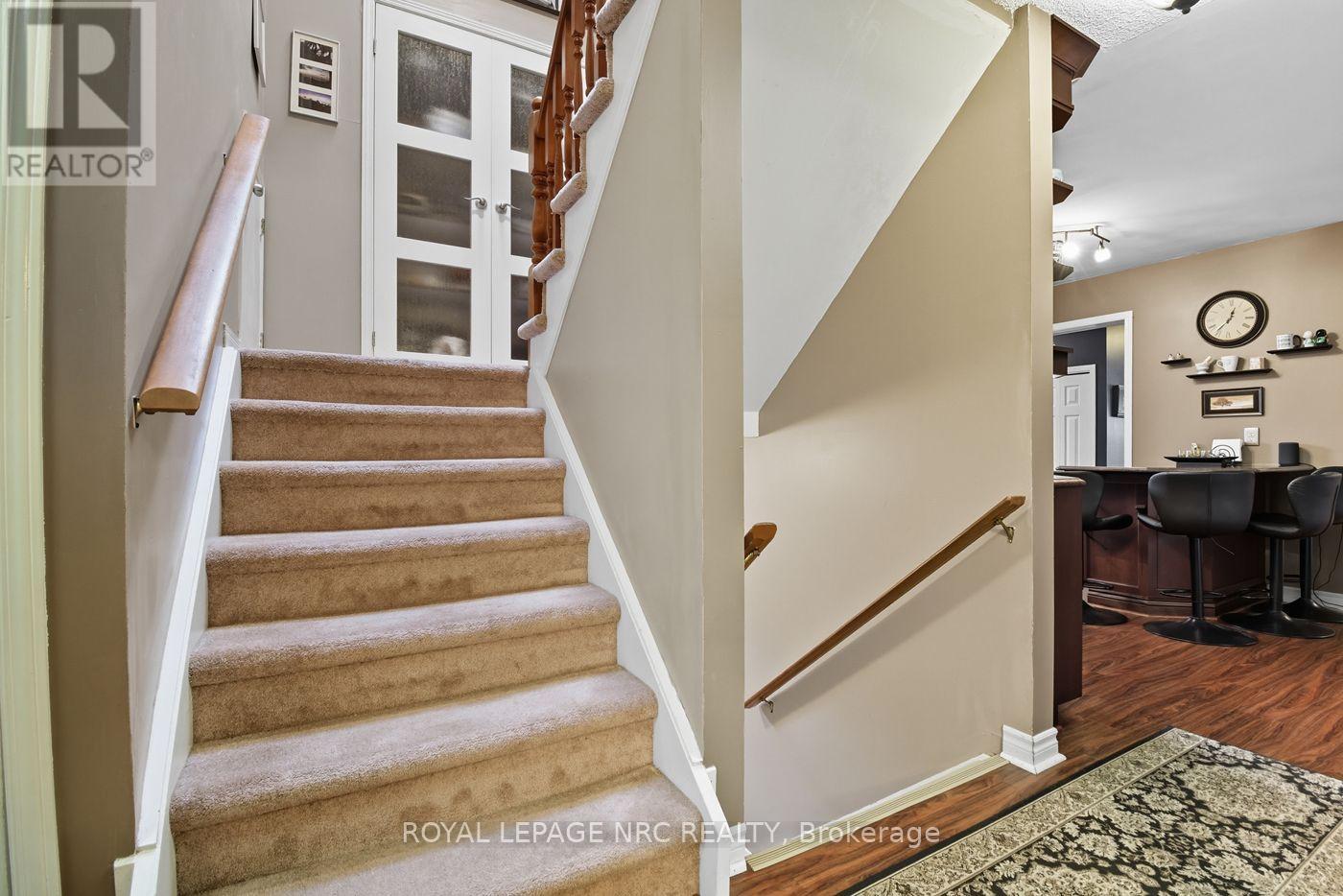 6164 Crimson Drive, Niagara Falls, Ontario  L2G 7S4 - Photo 9 - X12413939