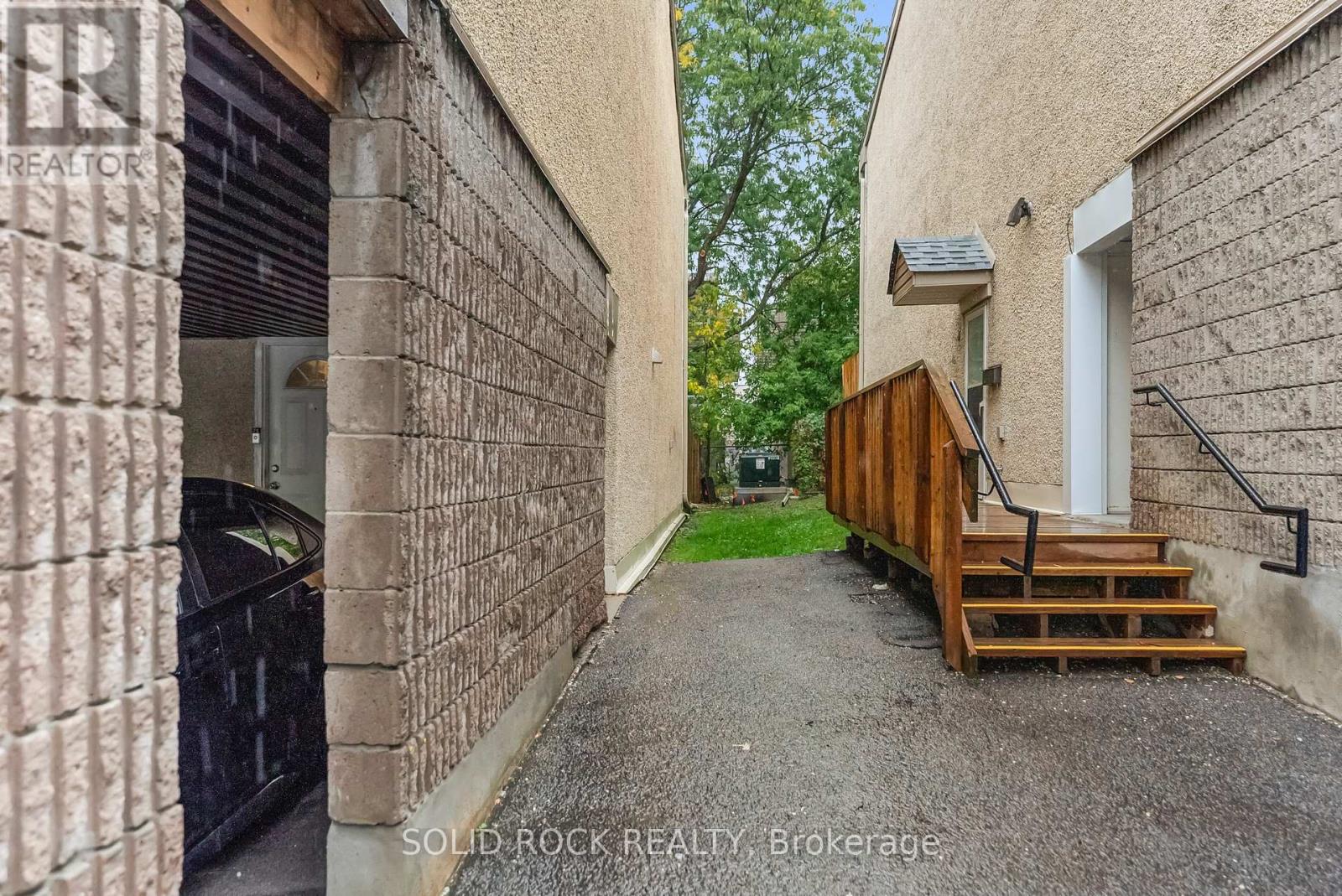39 - 3415 Uplands Drive, Ottawa, Ontario  K1V 9N3 - Photo 32 - X12429589