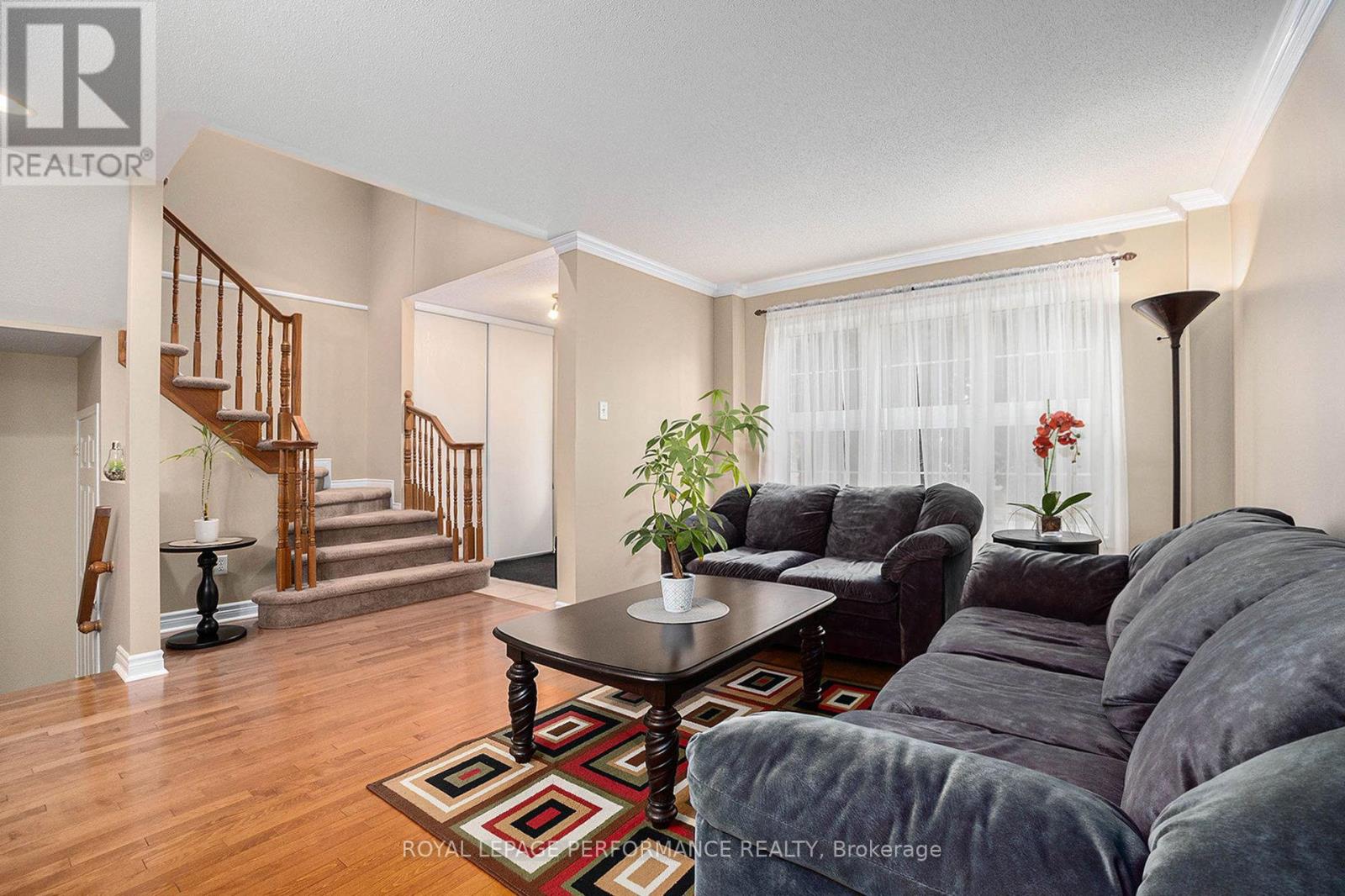 619 Chardonnay Drive, Ottawa, Ontario  K4A 4K7 - Photo 5 - X12429645