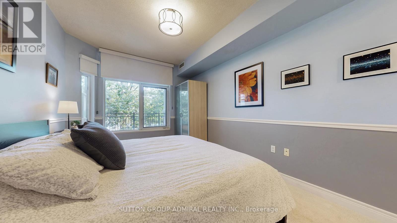 207 - 10 Old Mill Trail, Toronto, Ontario  M8X 2Y9 - Photo 22 - W12419476