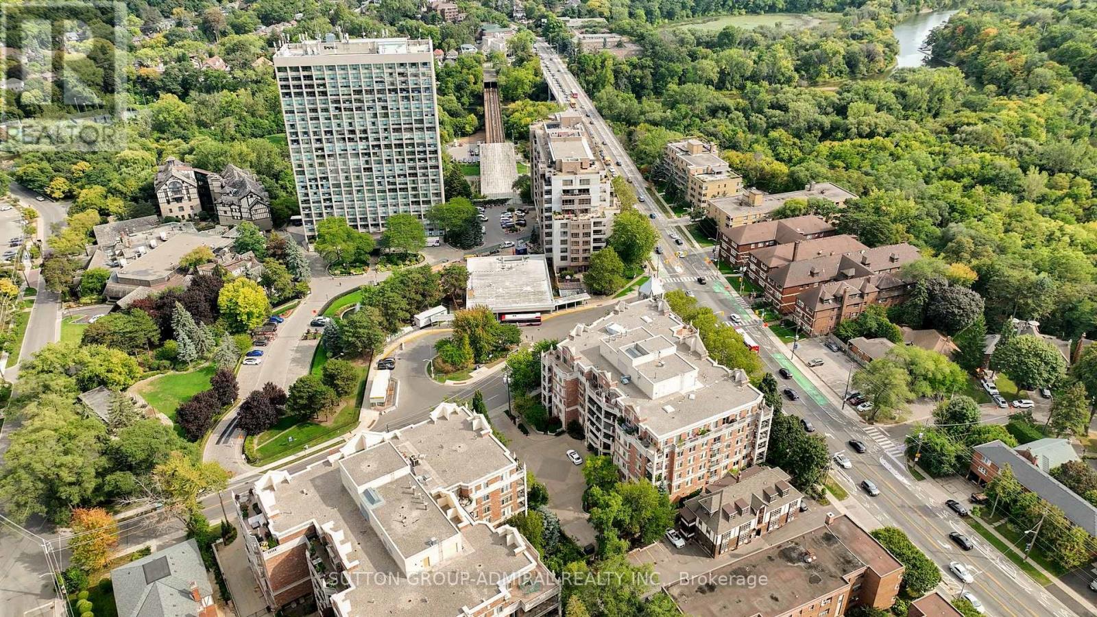 207 - 10 Old Mill Trail, Toronto, Ontario  M8X 2Y9 - Photo 40 - W12419476