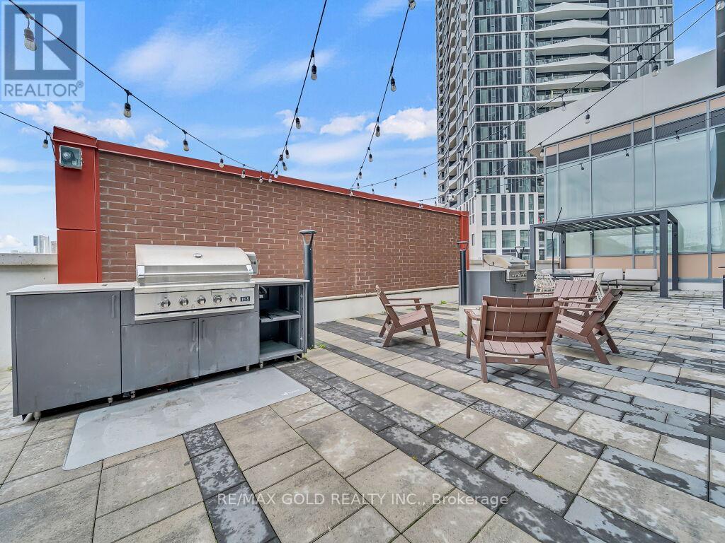 1405 - 5 Wellington Street, Kitchener, Ontario  N2G 0E3 - Photo 11 - X12429107