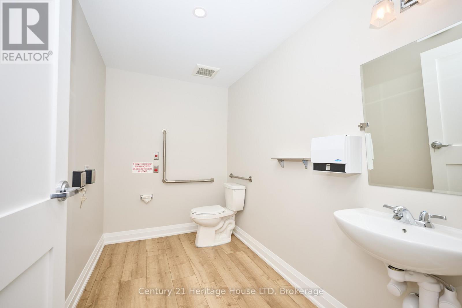 3551 Garrison Road, Fort Erie, Ontario  L0S 1N0 - Photo 14 - X12429567