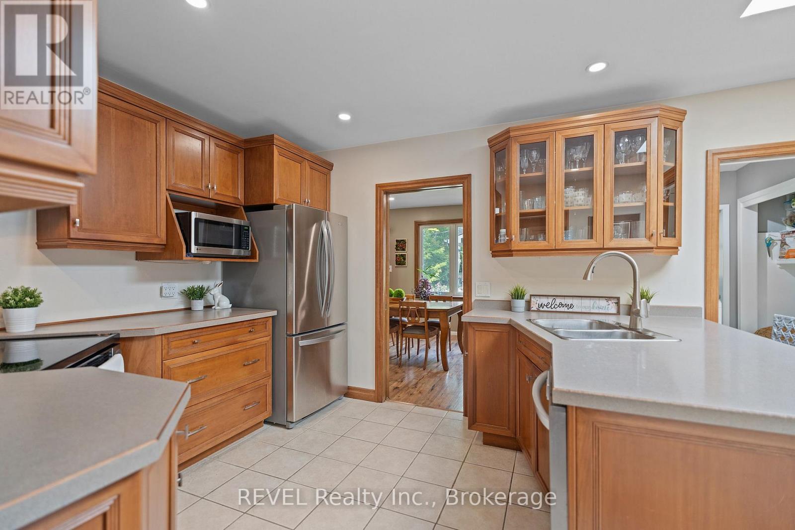 10 Woodington Crescent, St. Catharines (Glendale/glenridge), Ontario  L2T 3T7 - Photo 13 - X12429604