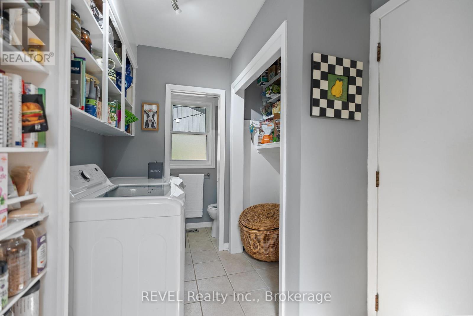 10 Woodington Crescent, St. Catharines (Glendale/glenridge), Ontario  L2T 3T7 - Photo 18 - X12429604