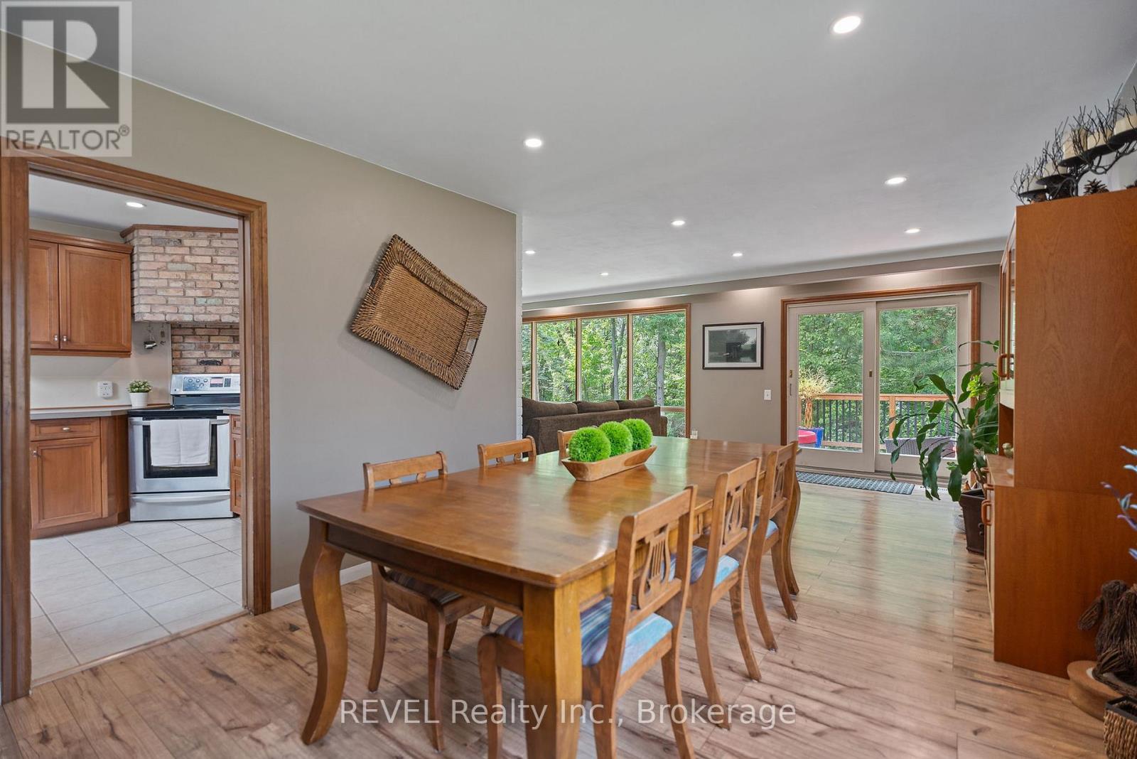 10 Woodington Crescent, St. Catharines (Glendale/glenridge), Ontario  L2T 3T7 - Photo 25 - X12429604