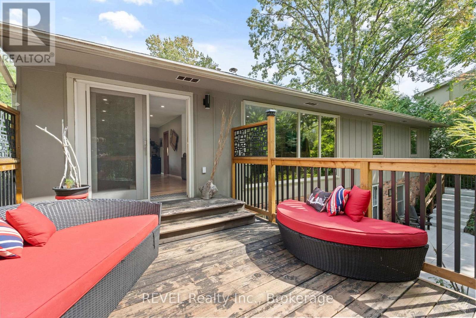 10 Woodington Crescent, St. Catharines (Glendale/glenridge), Ontario  L2T 3T7 - Photo 28 - X12429604