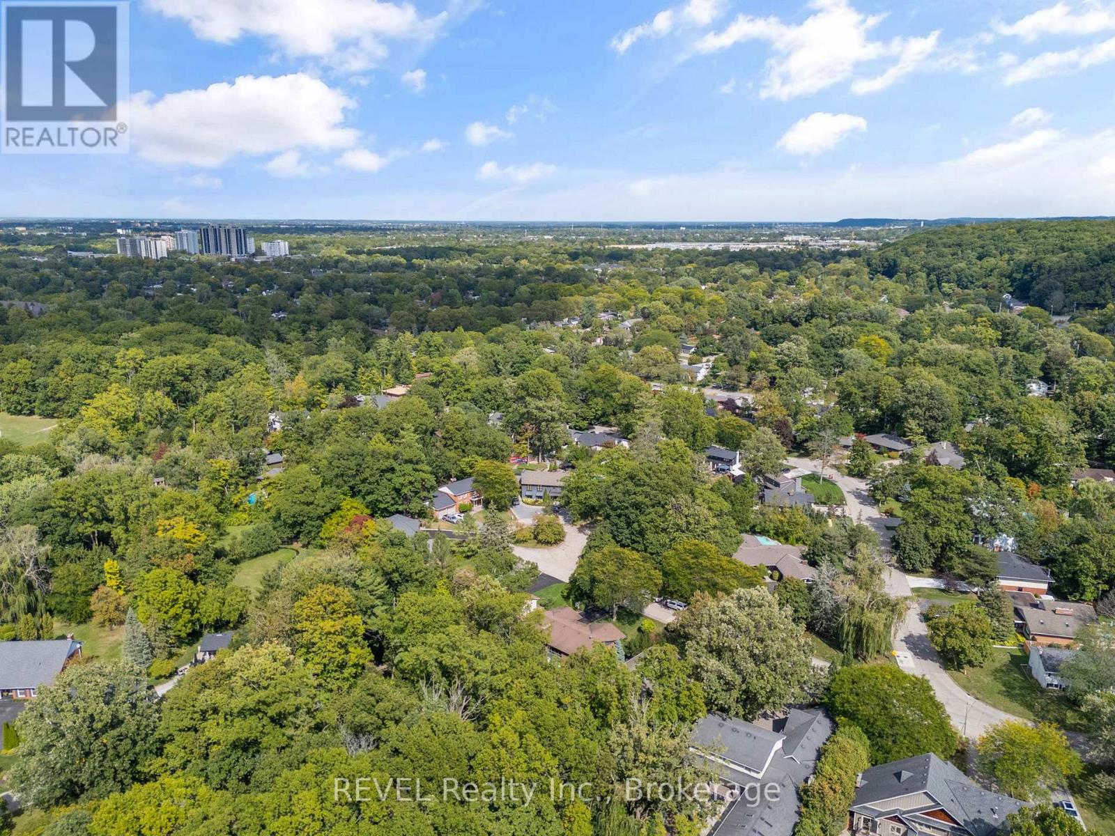 10 Woodington Crescent, St. Catharines (Glendale/glenridge), Ontario  L2T 3T7 - Photo 46 - X12429604