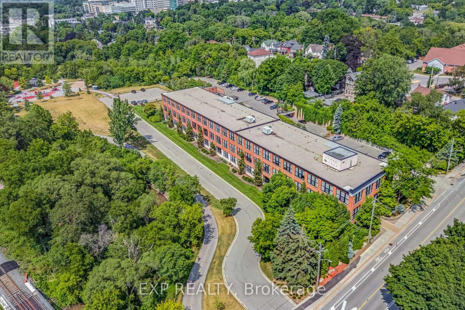 111 - 543 Timothy Street, Newmarket, Ontario  L3Y 1R1 - Photo 2 - N12429495