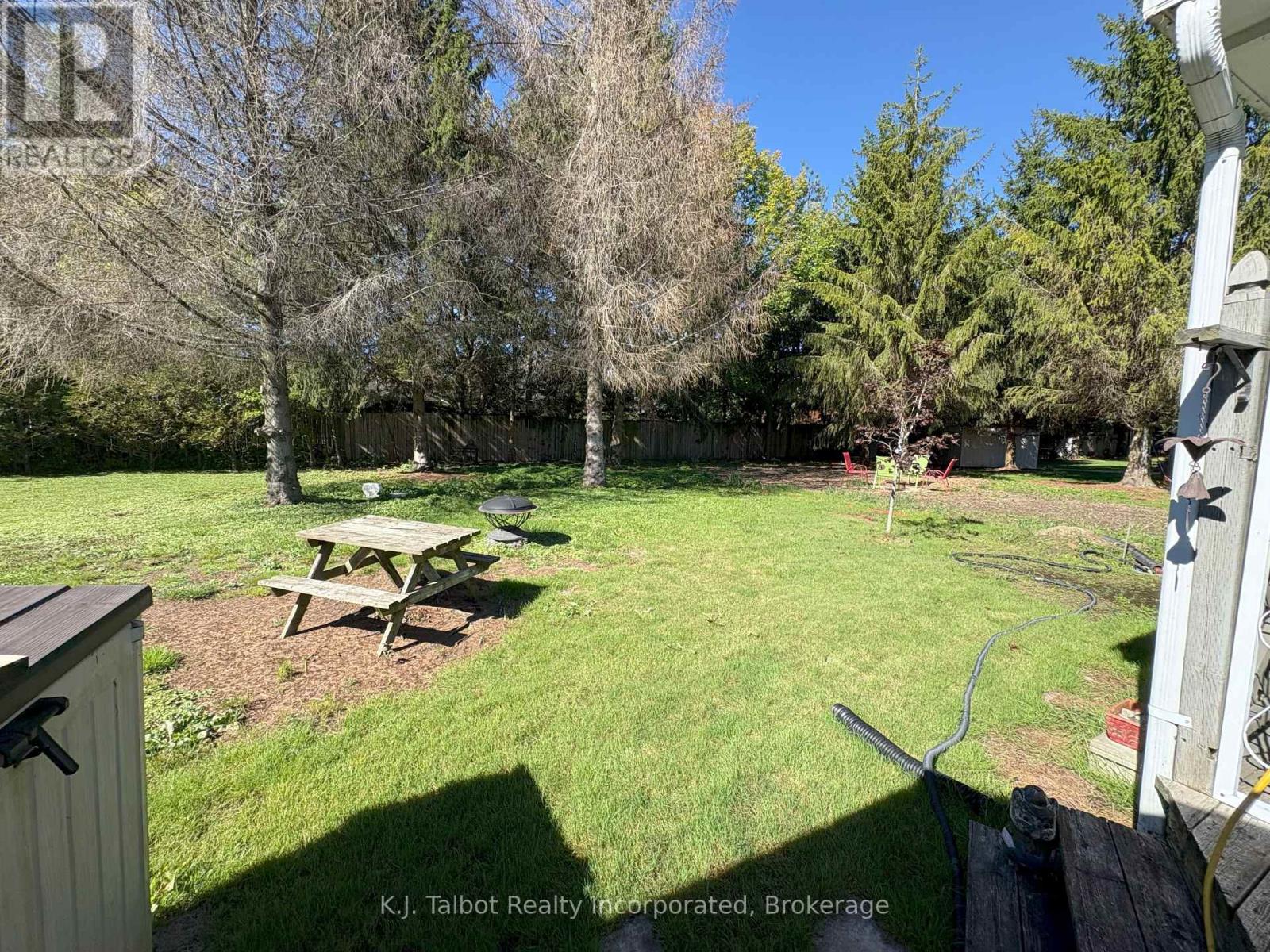 Photo 3 of 16 for 77719 Bluewater Hwy - 5 Starboard Street