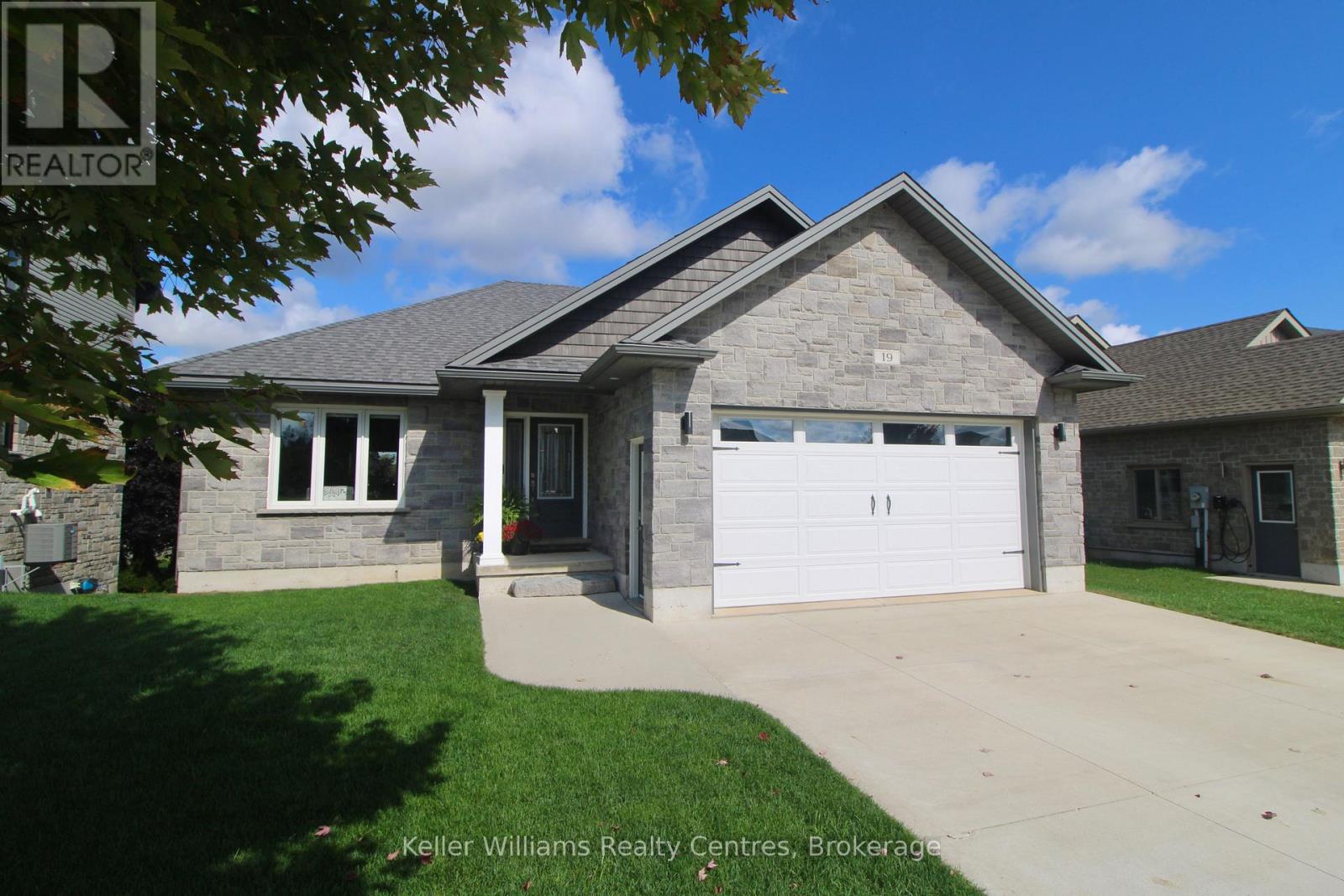 19 Fischer Dairy Road, Brockton, Ontario  N0G 2V0 - Photo 4 - X12429596