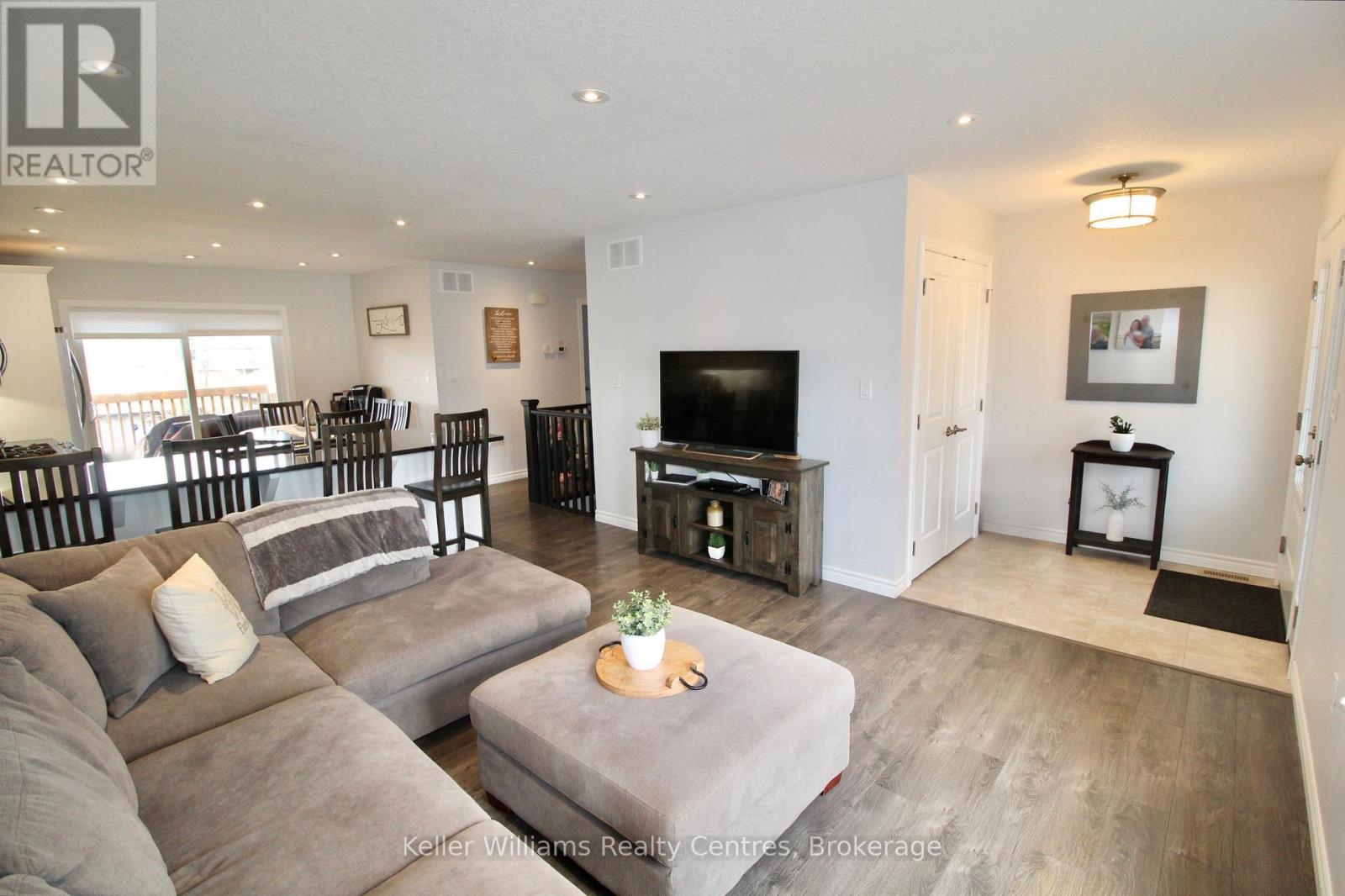 19 Fischer Dairy Road, Brockton, Ontario  N0G 2V0 - Photo 7 - X12429596
