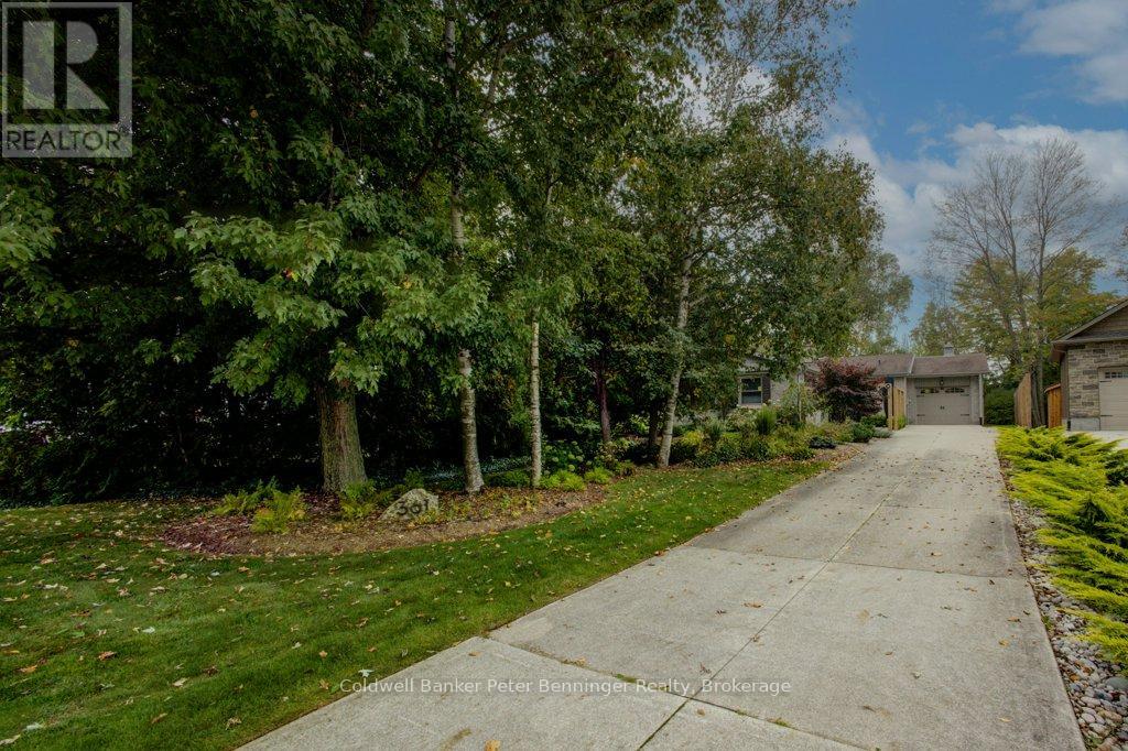 361 Tyendinaga Drive, Saugeen Shores, Ontario  N0H 2L0 - Photo 6 - X12429612