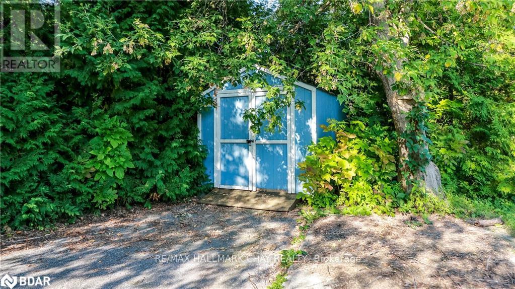 250 Superior Street, Clearview, Ontario  L0M 1S0 - Photo 40 - S12429486