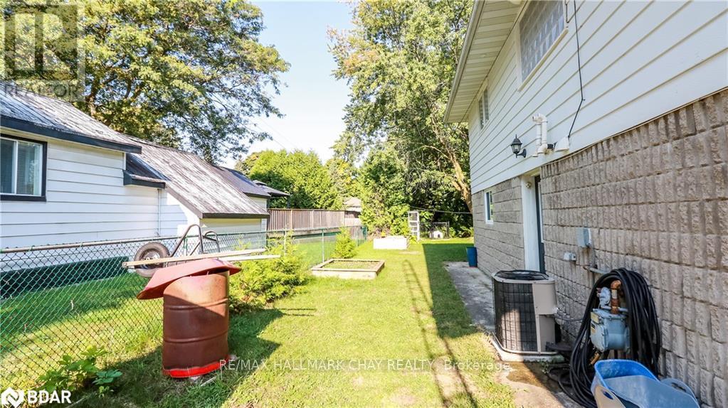 250 Superior Street, Clearview, Ontario  L0M 1S0 - Photo 45 - S12429486