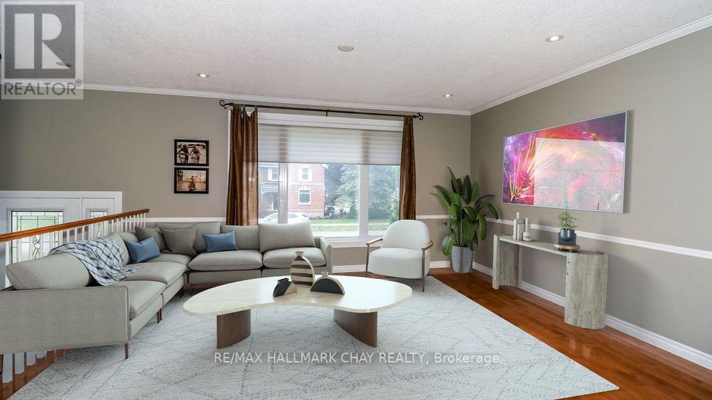 250 Superior Street, Clearview, Ontario  L0M 1S0 - Photo 7 - S12429486