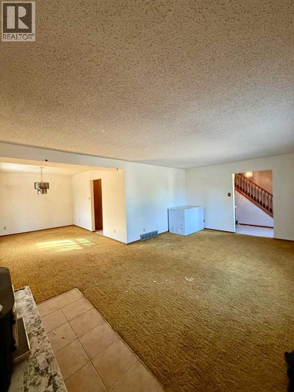 11027 Bradbury Drive Sw, Calgary, Alberta  T2W 1B1 - Photo 25 - A2260148