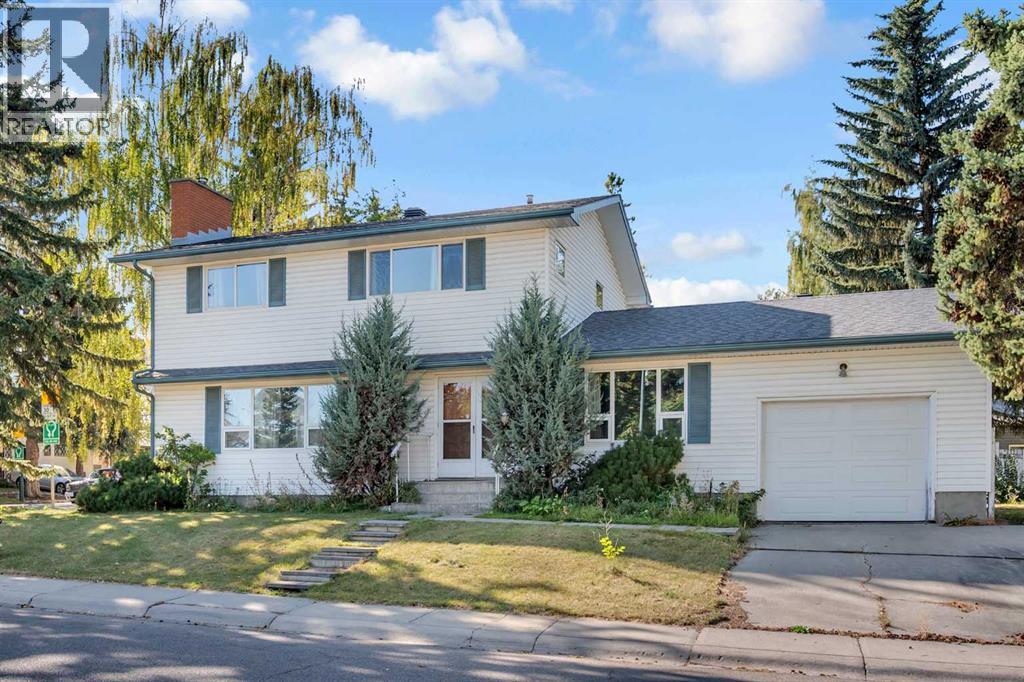 11027 Bradbury Drive Sw, Calgary, Alberta  T2W 1B1 - Photo 6 - A2260148