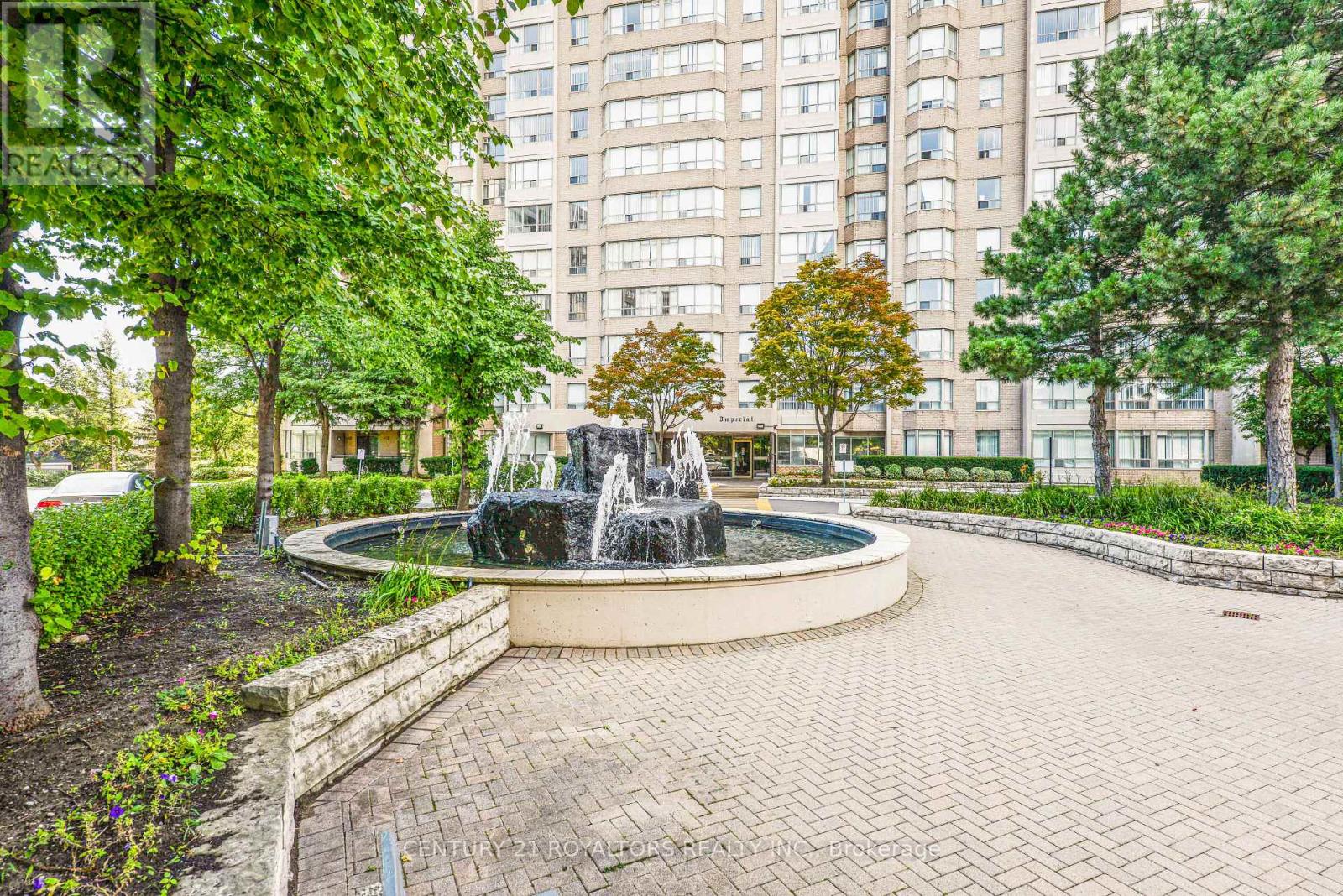 1602 - 30 Malta Avenue, Brampton, Ontario  L6Y 4S5 - Photo 4 - W12429454