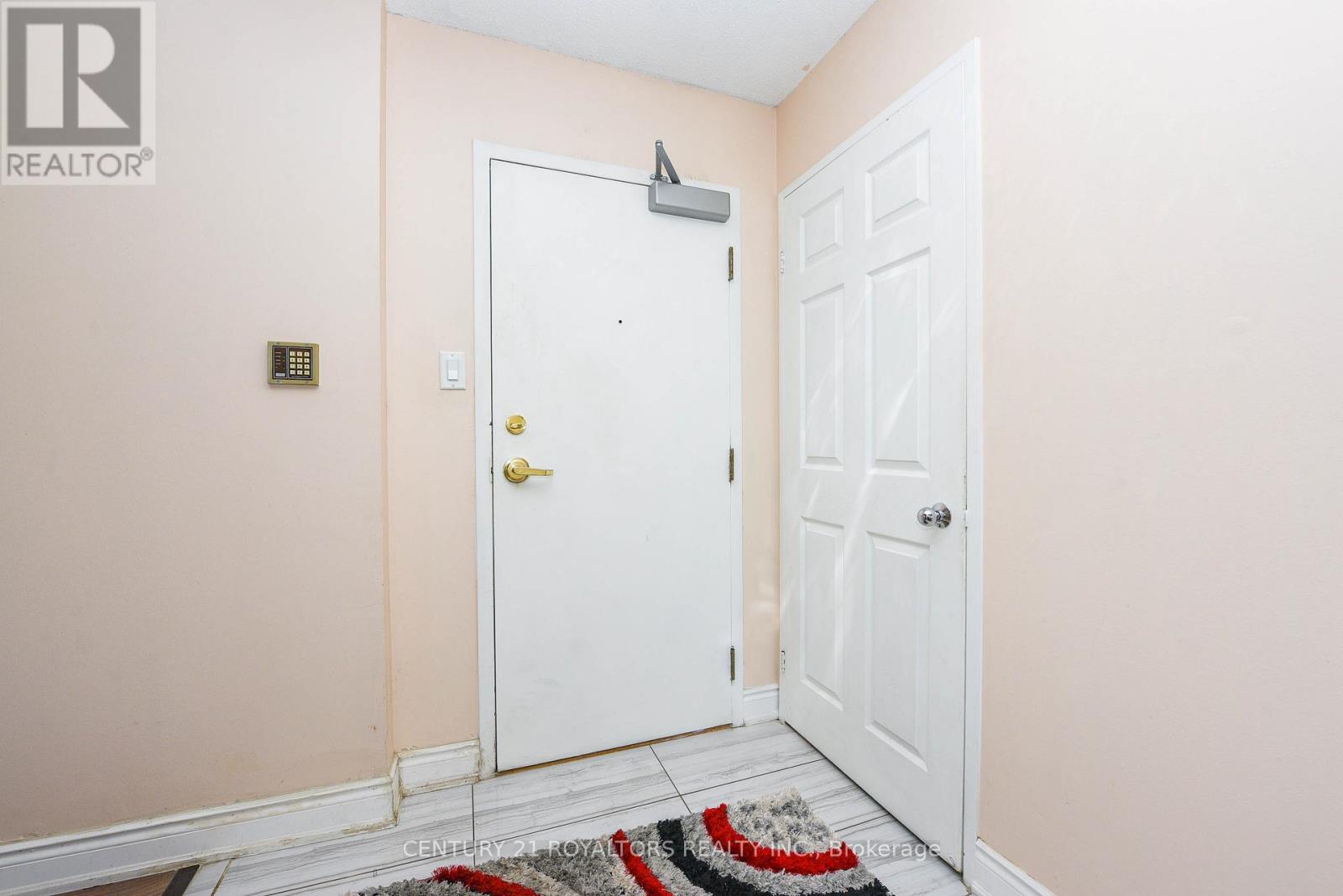 1602 - 30 Malta Avenue, Brampton, Ontario  L6Y 4S5 - Photo 8 - W12429454