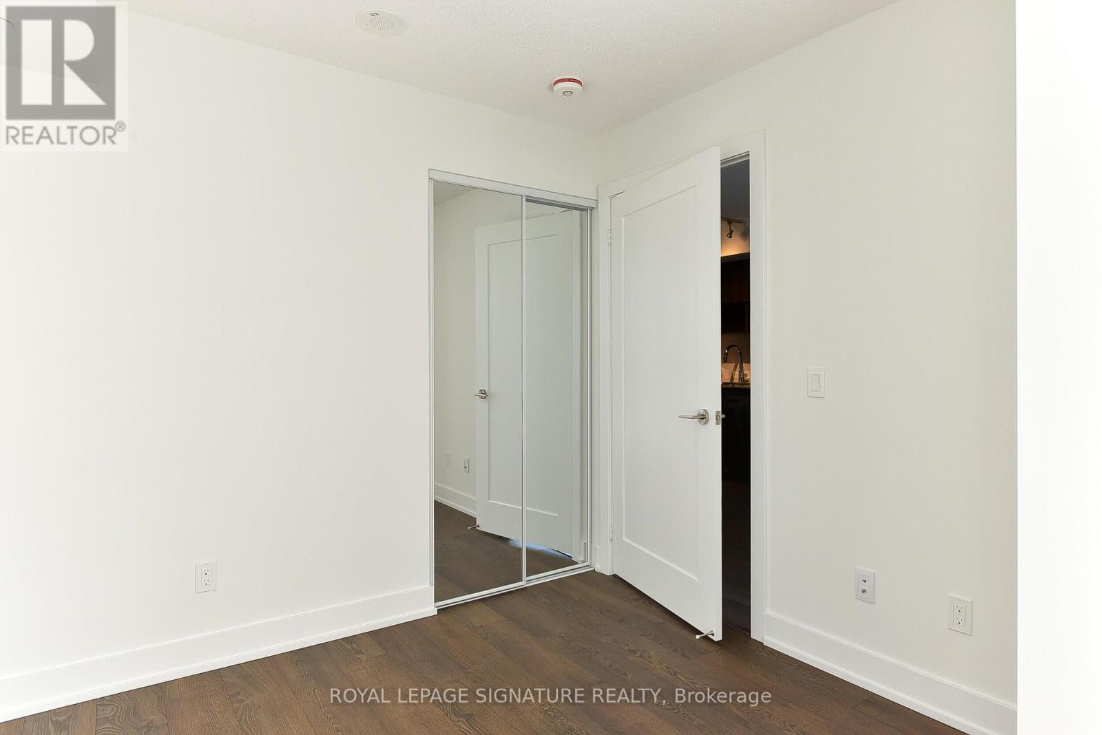 901 - 7 Mabelle Avenue, Toronto, Ontario  M9A 0C9 - Photo 14 - W12429456