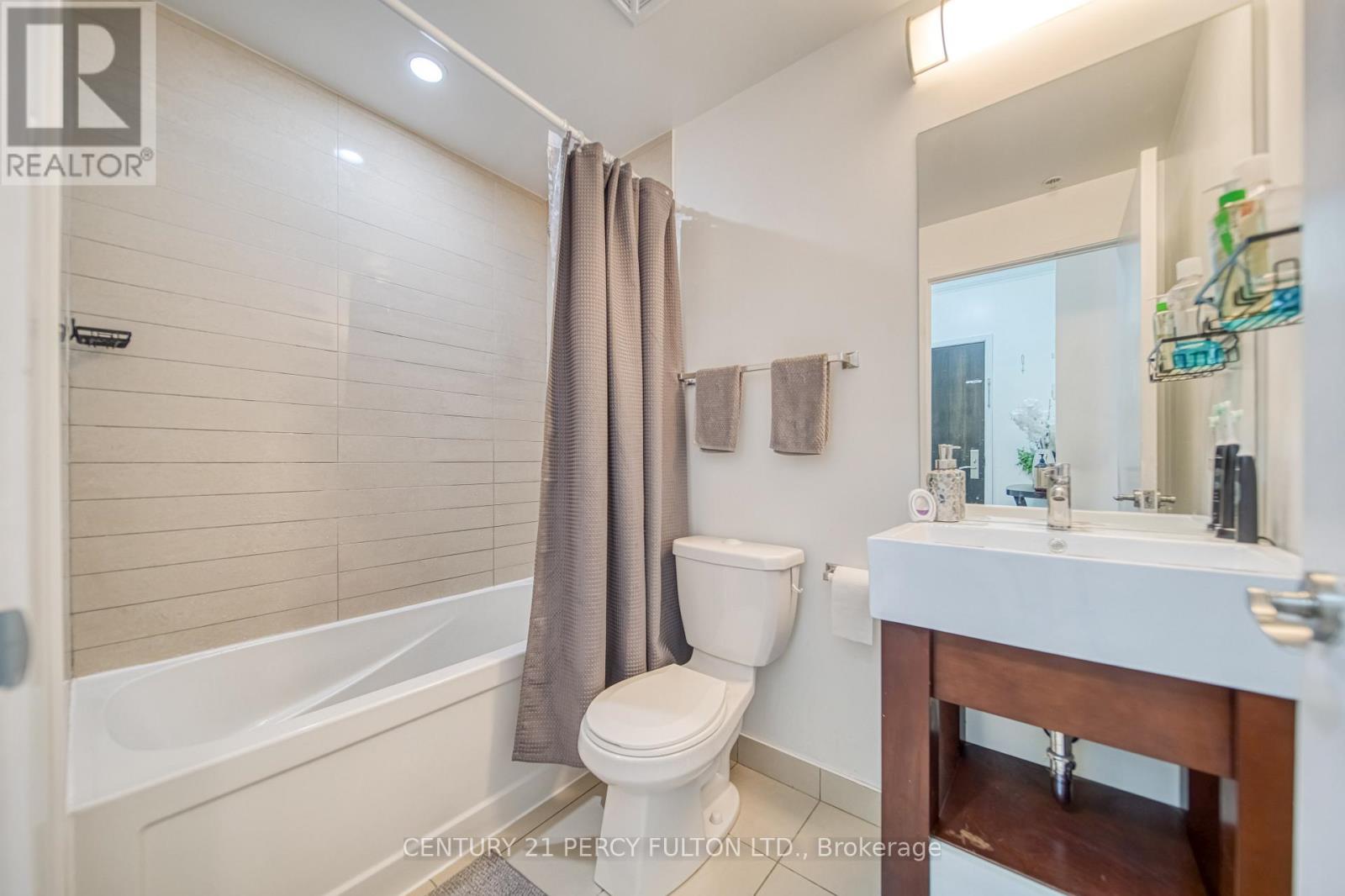 902 - 840 Queens Plate Drive, Toronto, Ontario  M9W 7J9 - Photo 12 - W12429463