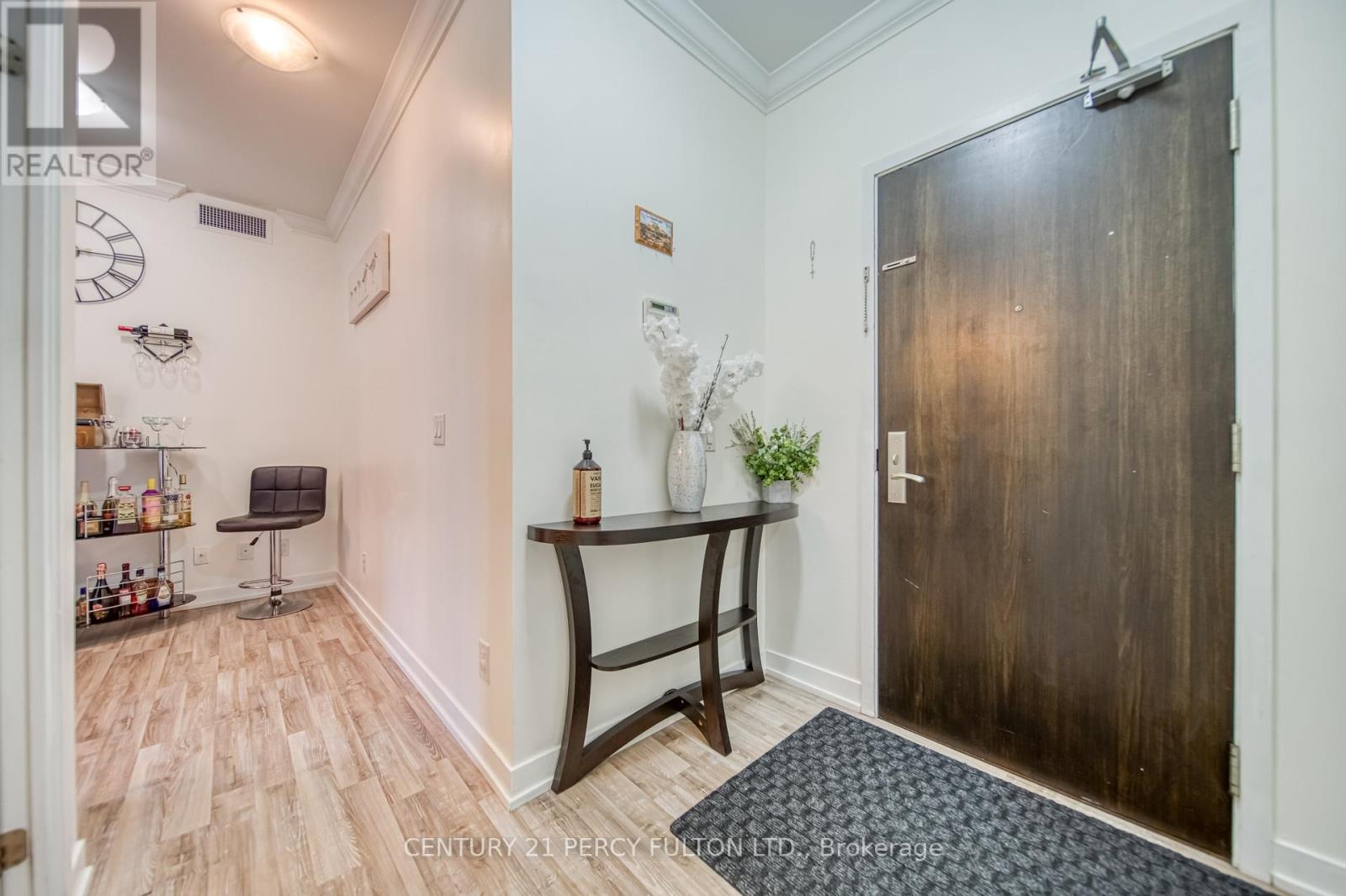 902 - 840 Queens Plate Drive, Toronto, Ontario  M9W 7J9 - Photo 3 - W12429463