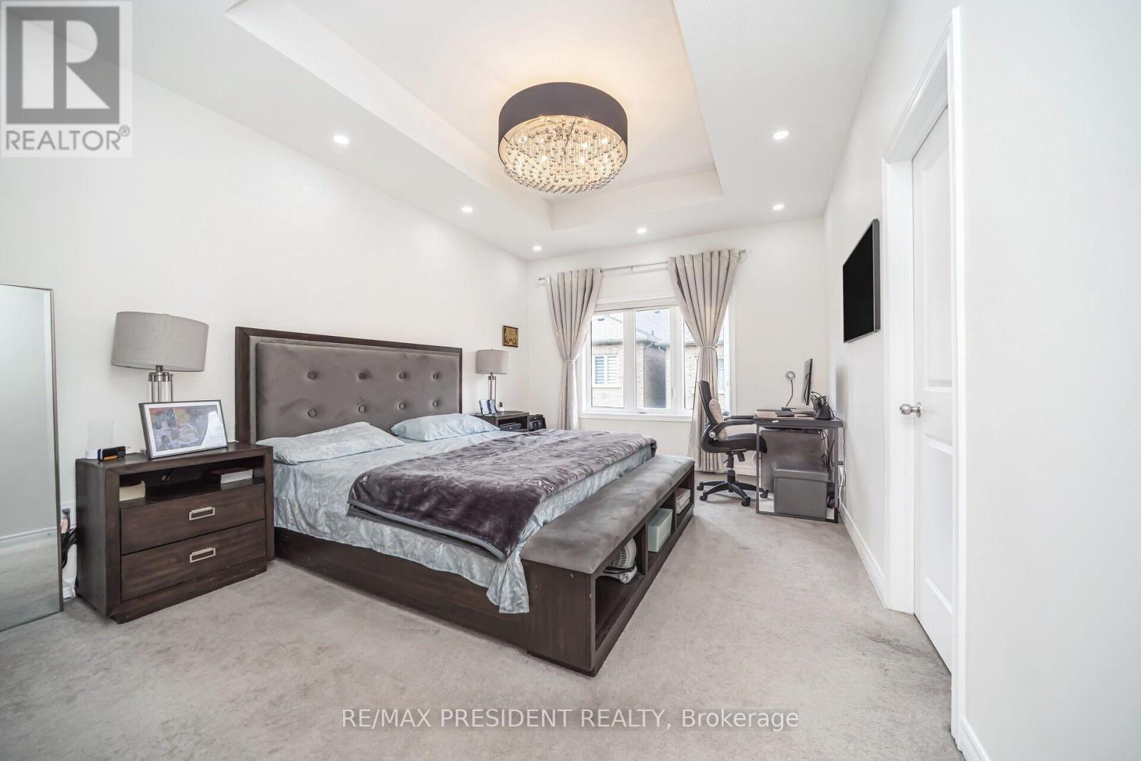 25 Adventura Road, Brampton, Ontario  L7A 5A7 - Photo 23 - W12429498