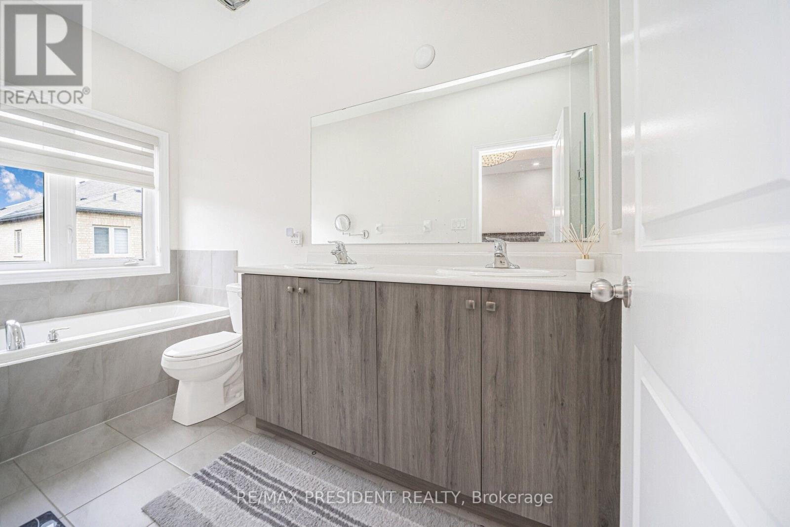 25 Adventura Road, Brampton, Ontario  L7A 5A7 - Photo 28 - W12429498
