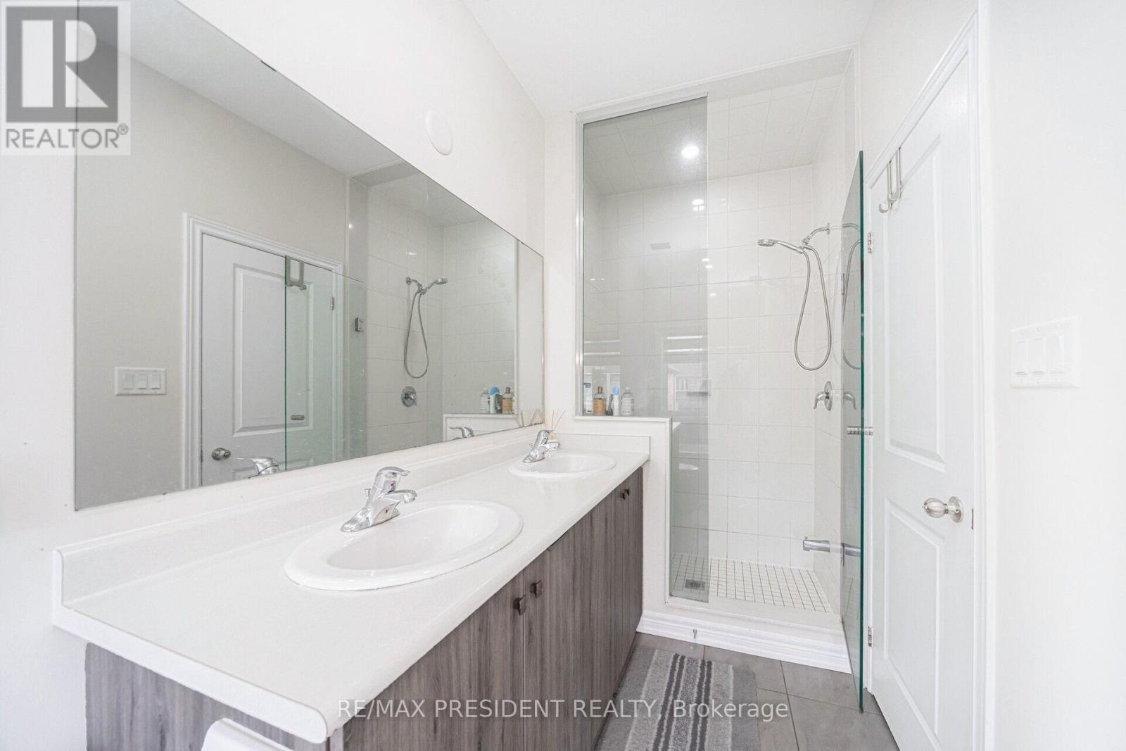 25 Adventura Road, Brampton, Ontario  L7A 5A7 - Photo 30 - W12429498