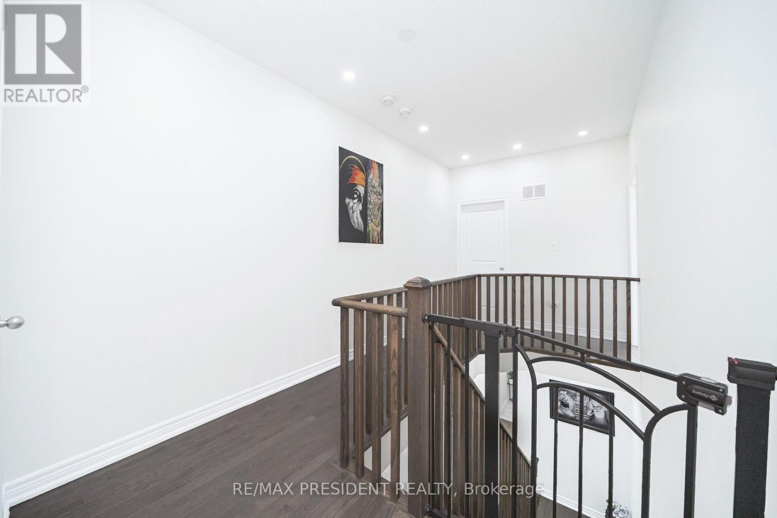 25 Adventura Road, Brampton, Ontario  L7A 5A7 - Photo 32 - W12429498