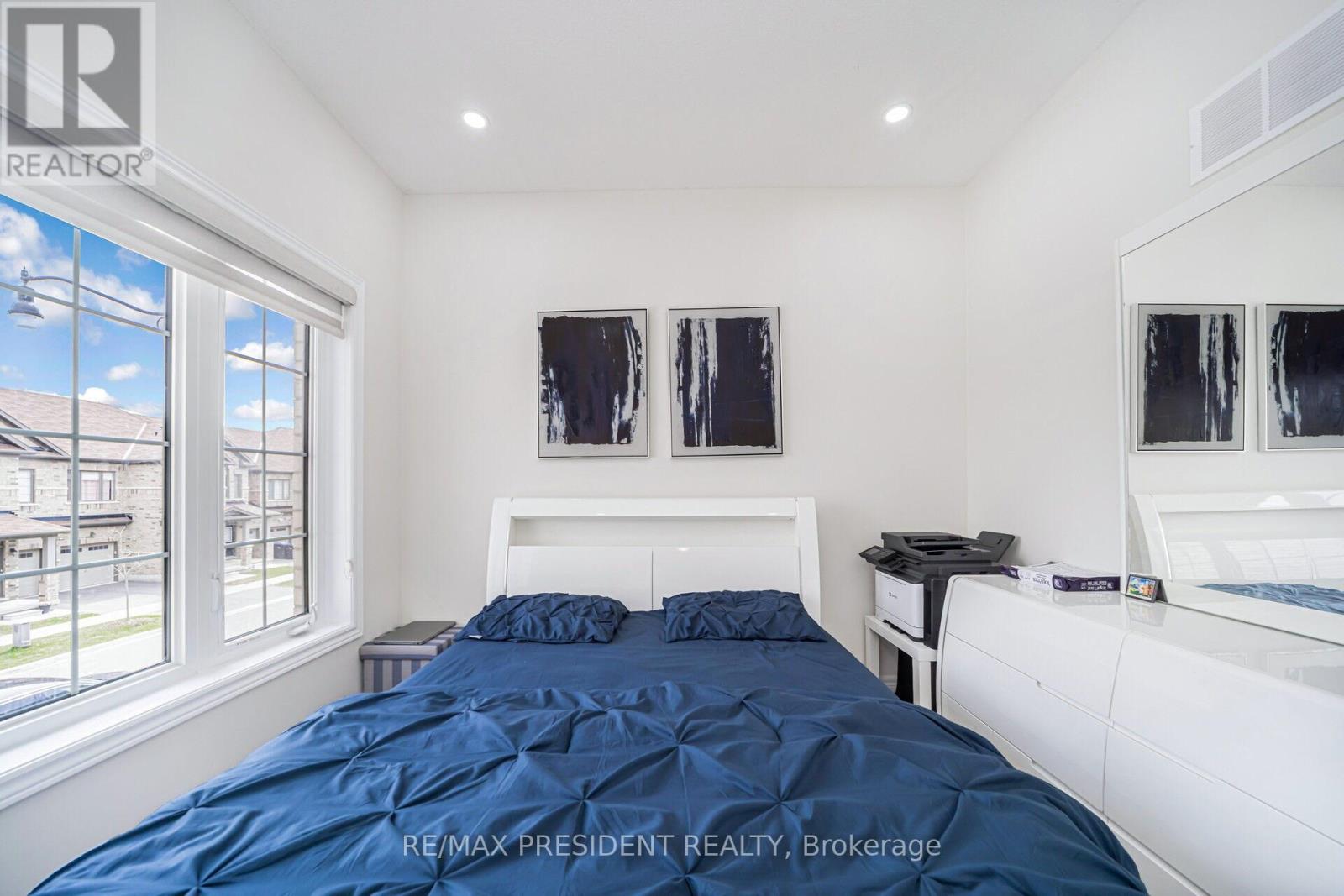 25 Adventura Road, Brampton, Ontario  L7A 5A7 - Photo 36 - W12429498