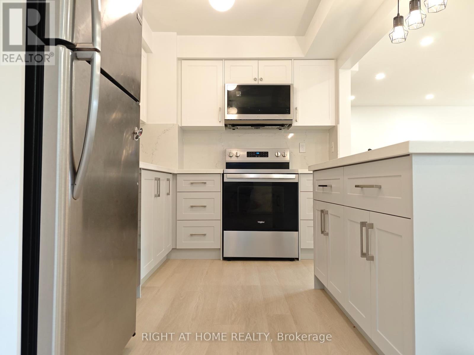 1216 Blackburn Drive, Oakville, Ontario  L6M 2X9 - Photo 13 - W12429510