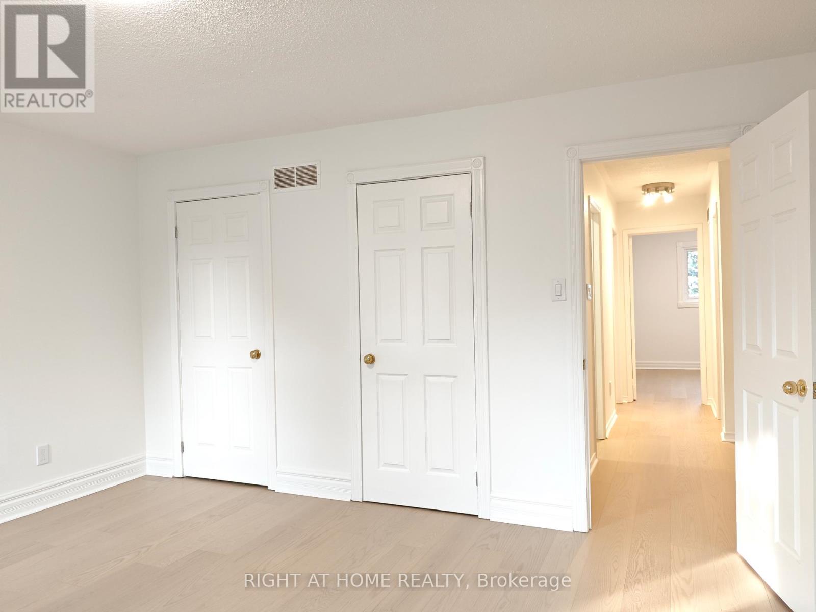 1216 Blackburn Drive, Oakville, Ontario  L6M 2X9 - Photo 20 - W12429510