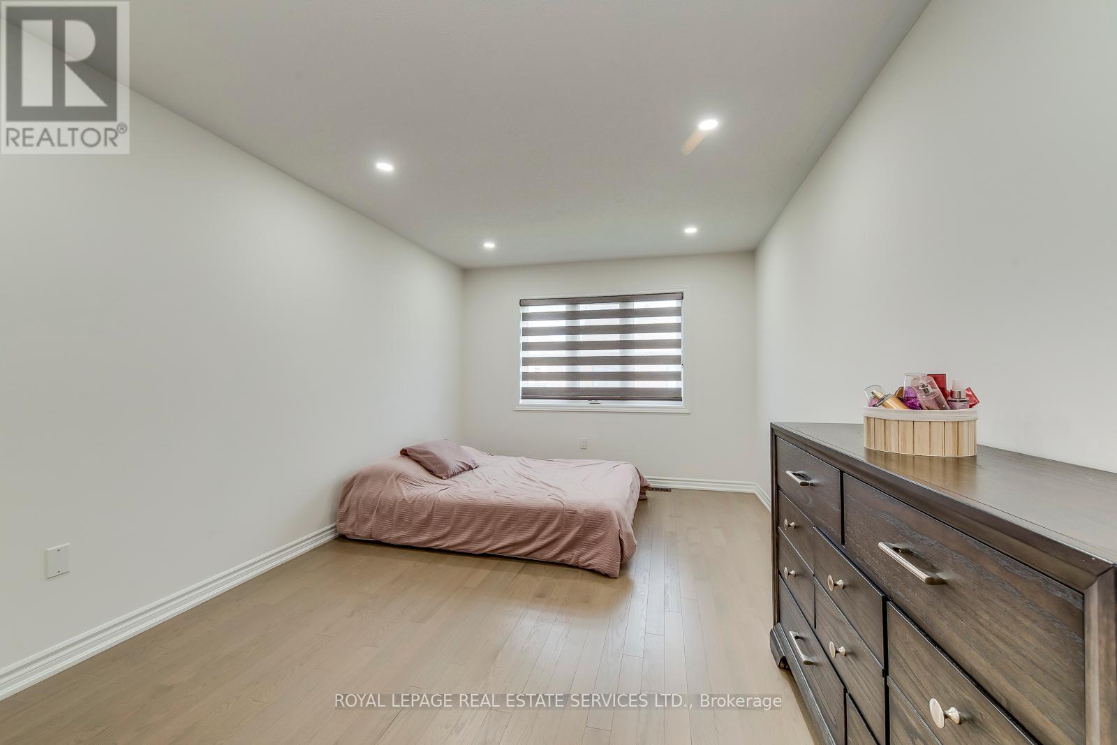 595 Celandine Terrace, Milton, Ontario  L9E 1Z7 - Photo 14 - W12429522