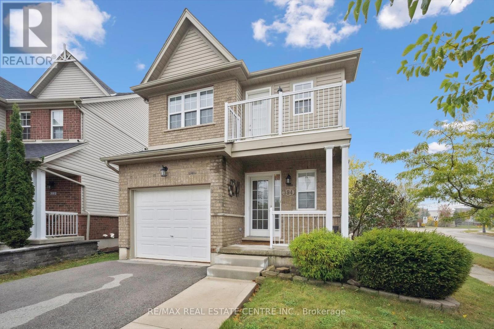 394 Sauve Crescent, Waterloo, Ontario  N2T 2Y9 - Photo 4 - X12429466