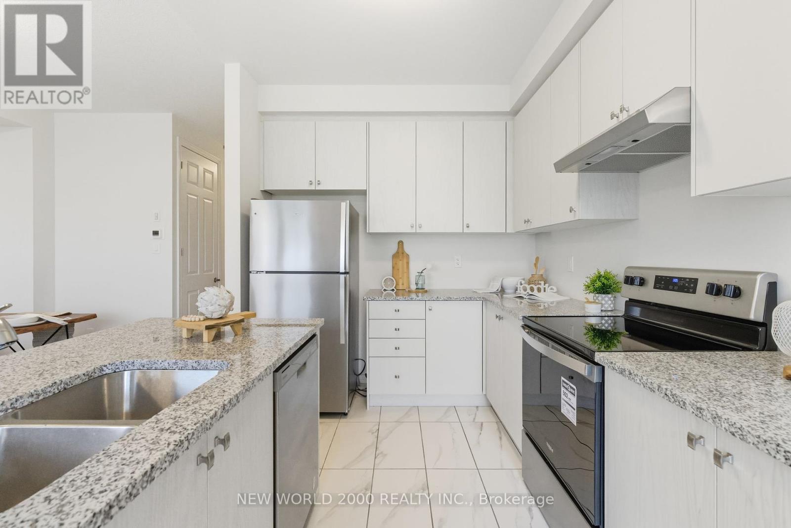 533 Worden Street, Cobourg, Ontario  K9A 4J6 - Photo 12 - X12429497