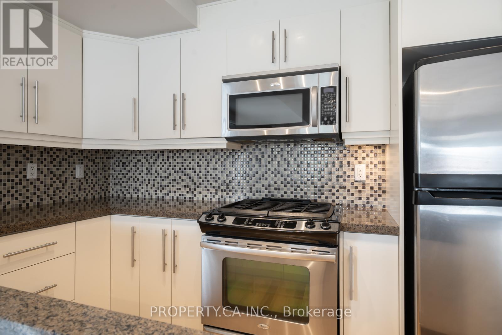 2 - 473 Dupont Street, Toronto, Ontario  M6G 1Y6 - Photo 5 - C12429532