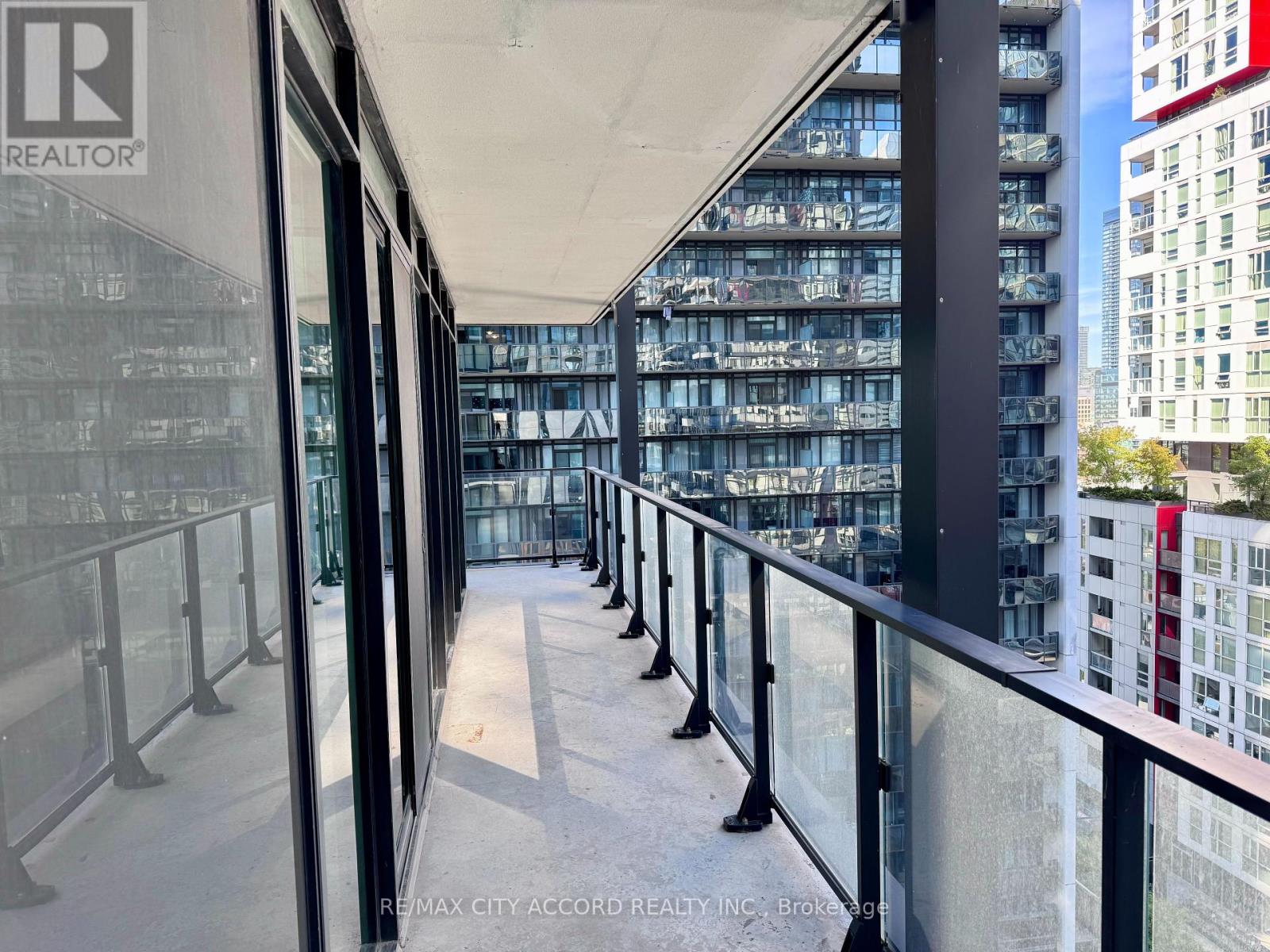 1908 - 125 Peter Street, Toronto, Ontario  M5V 2G9 - Photo 29 - C12429546