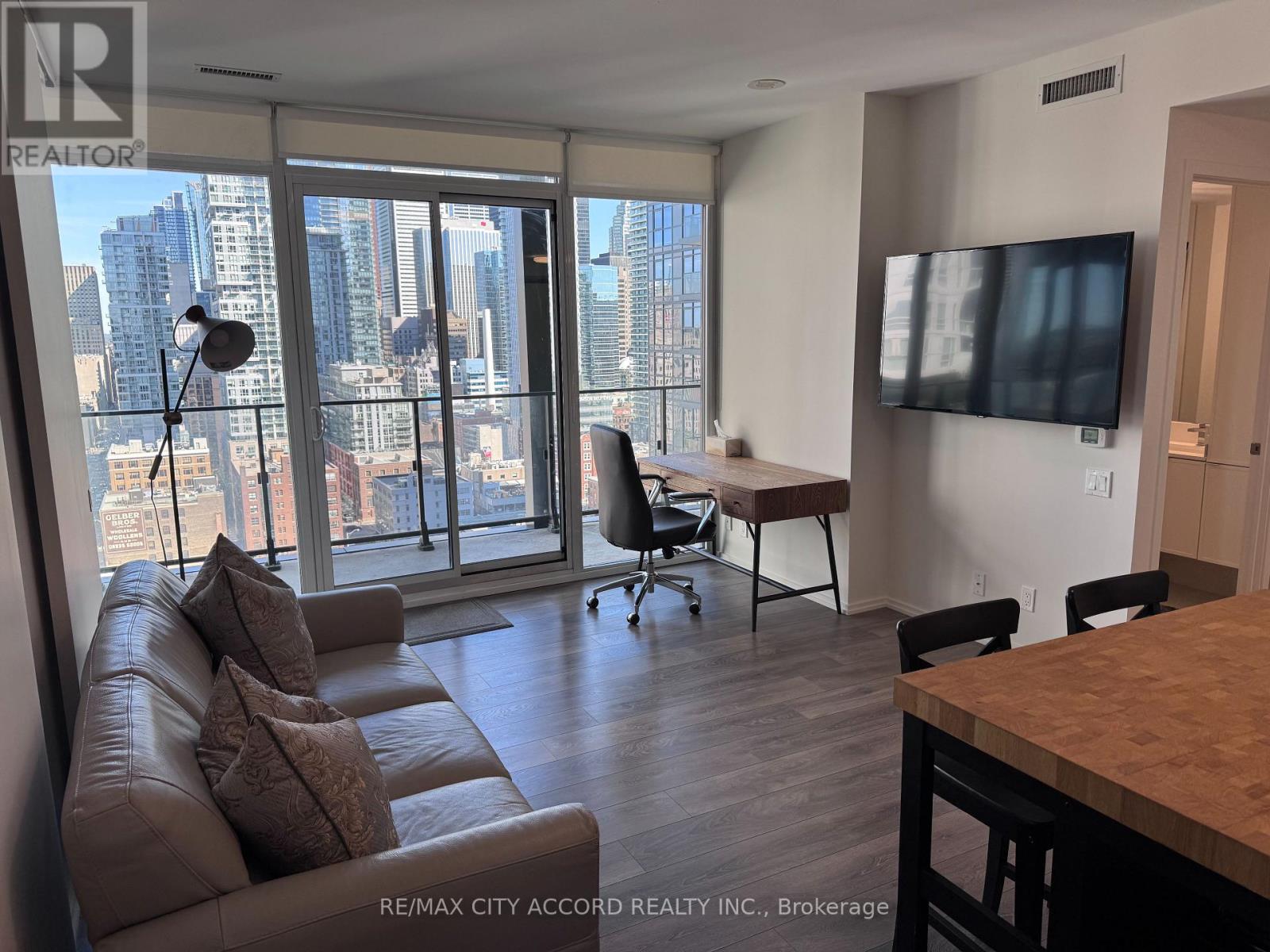 1908 - 125 Peter Street, Toronto, Ontario  M5V 2G9 - Photo 4 - C12429546