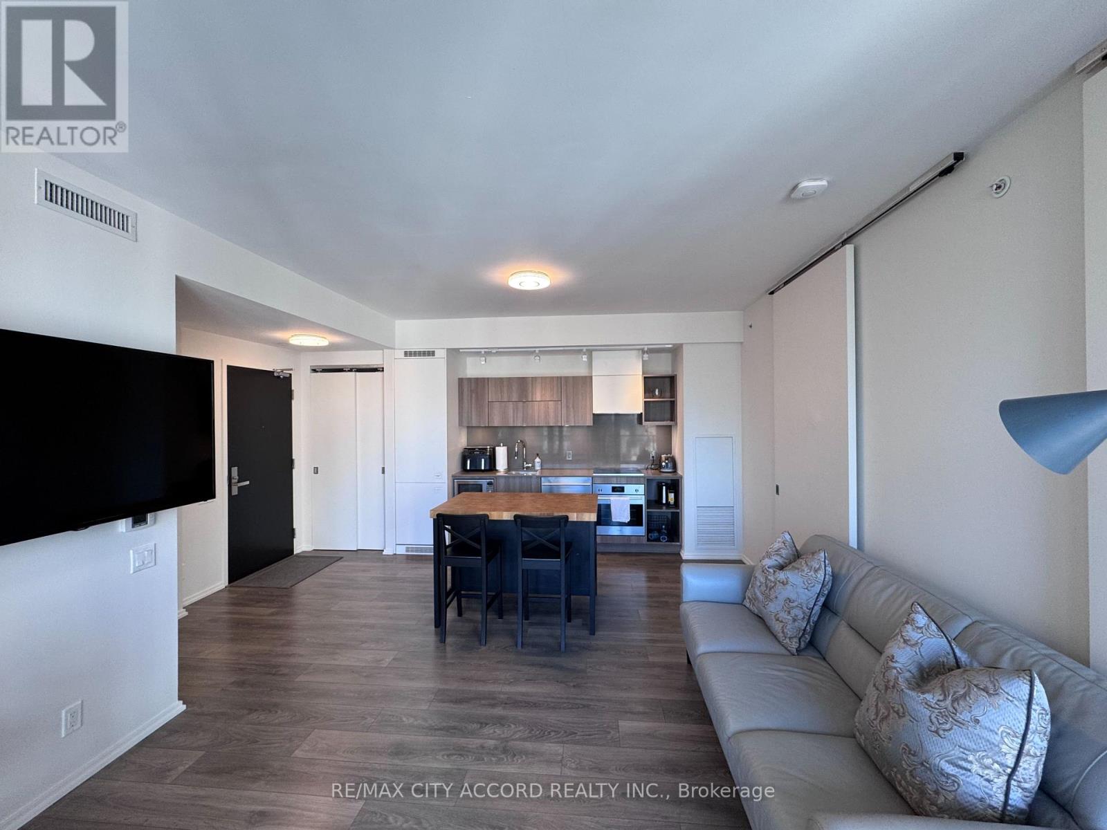 1908 - 125 Peter Street, Toronto, Ontario  M5V 2G9 - Photo 7 - C12429546