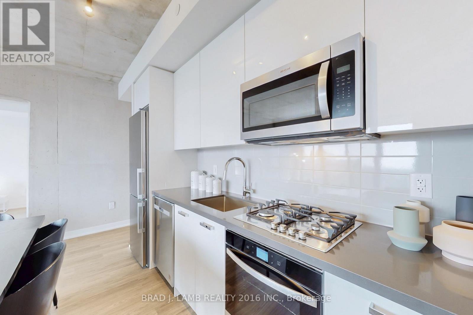 1011 - 195 Mccaul Street, Toronto, Ontario  M5T 0E5 - Photo 11 - C12429602
