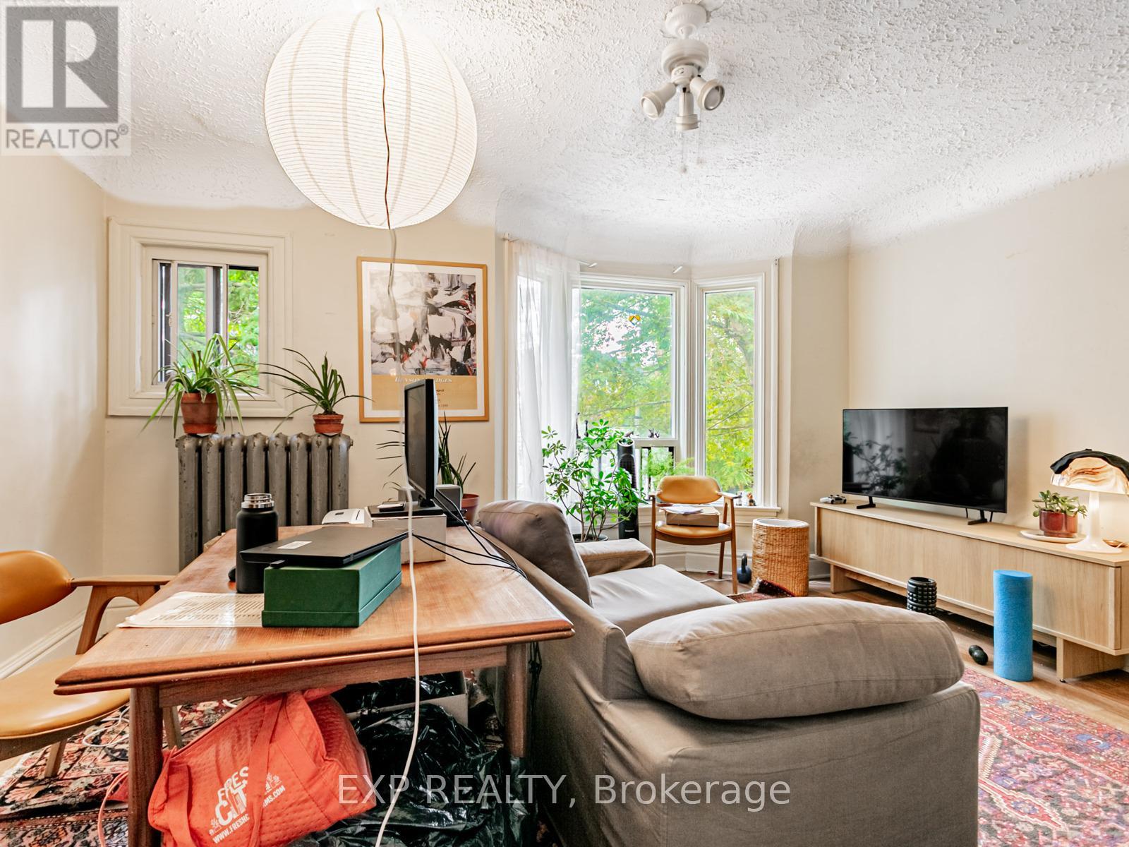 235 Grace Street, Toronto, Ontario  M6G 3A7 - Photo 16 - C12429617